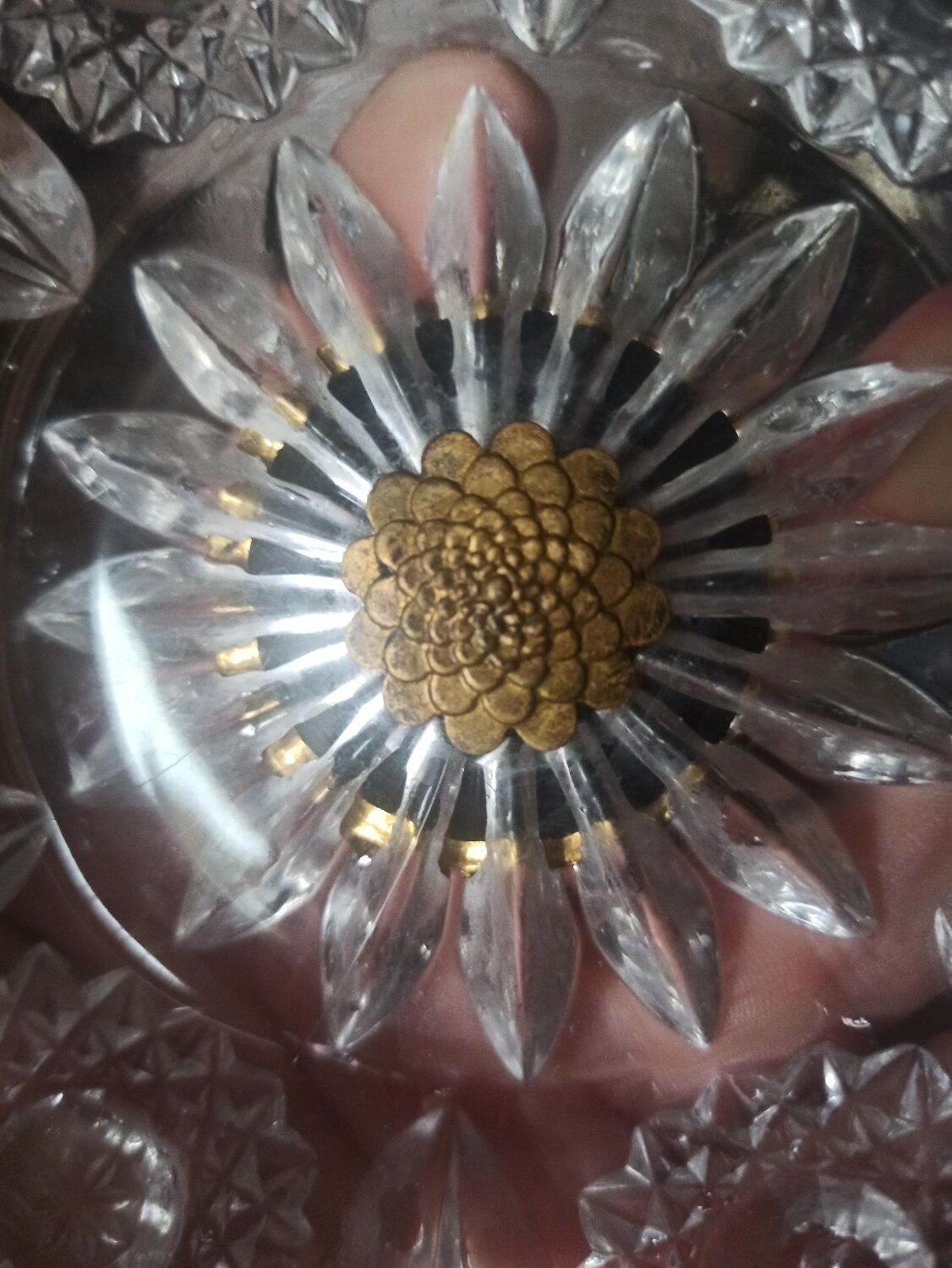 Chiseled crystal ashtray