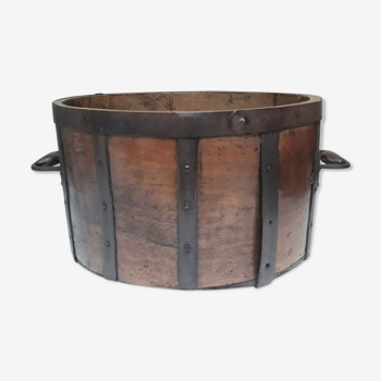 XVIII° grain measuring bucket with handles