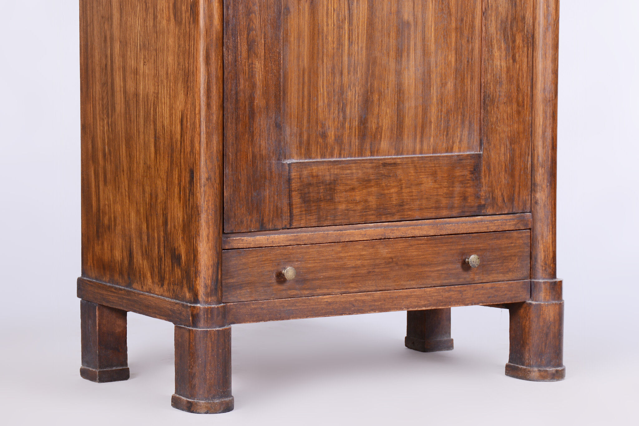 Armoire en chêne massif Biedermeier du XIXème siècle, restaurée, Tchéquie, années 1830