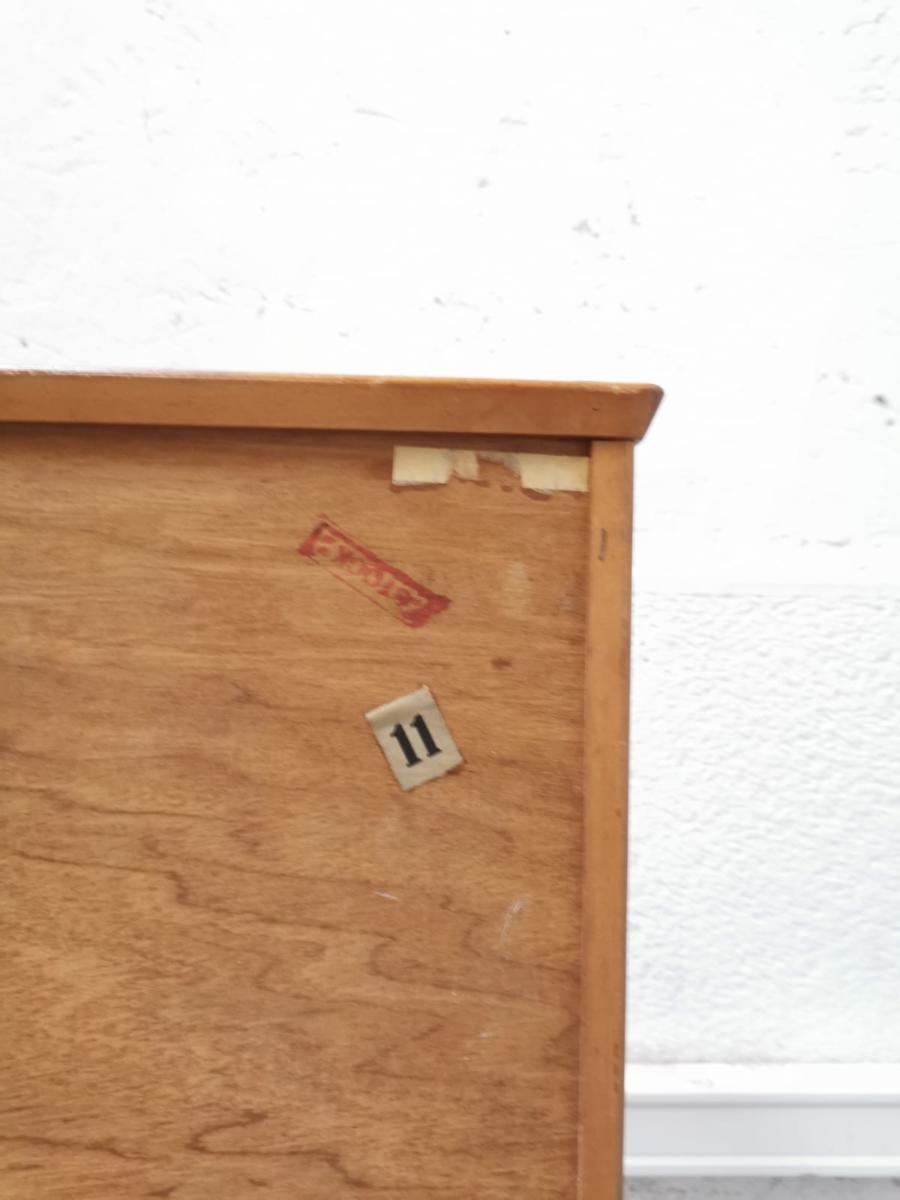 Compass foot showcase