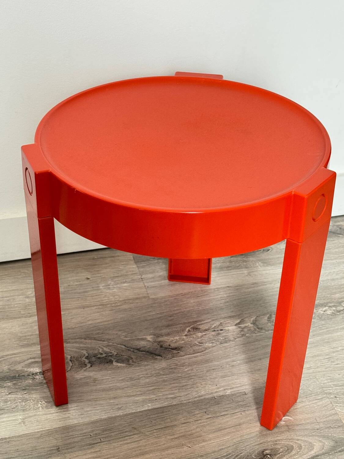 Vintage Flair side table for Prisunic