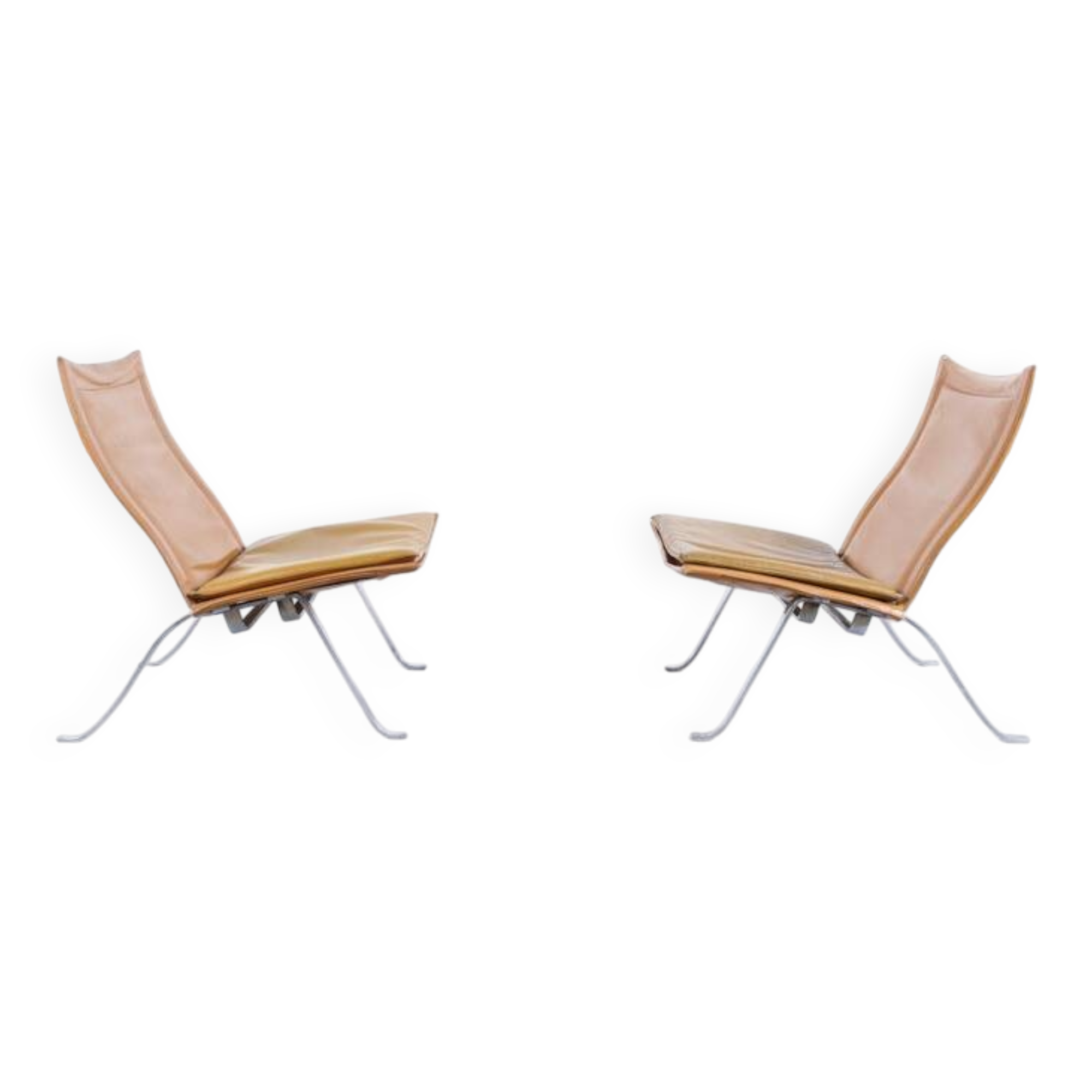 Imposante paire de fauteuils cuir et acier années 60'