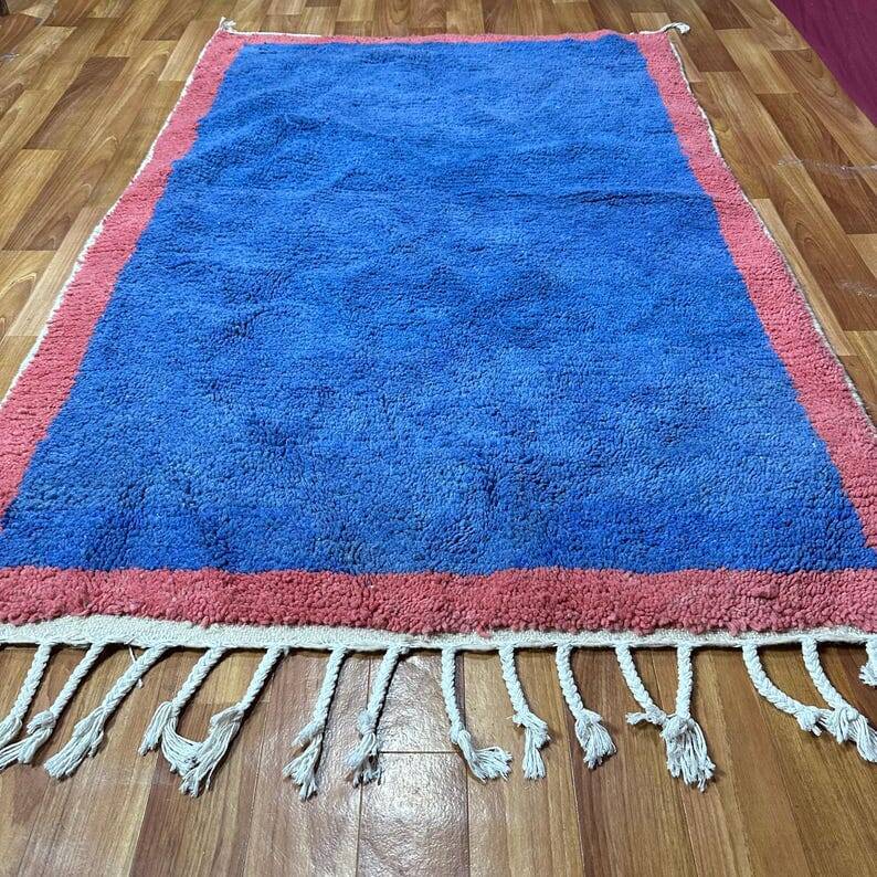 Moroccan handmade wool rug for decoration
