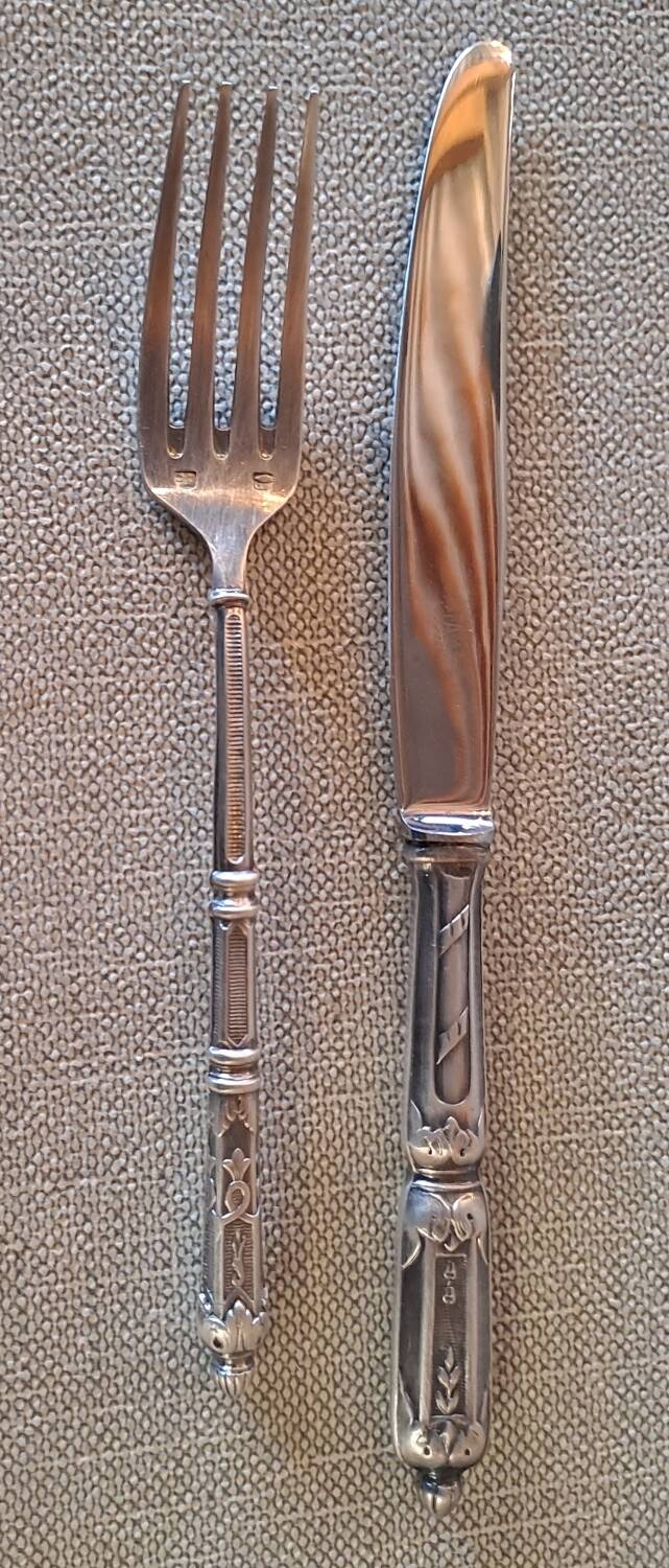 SFAM silver-plated metal cake stand, Russian style