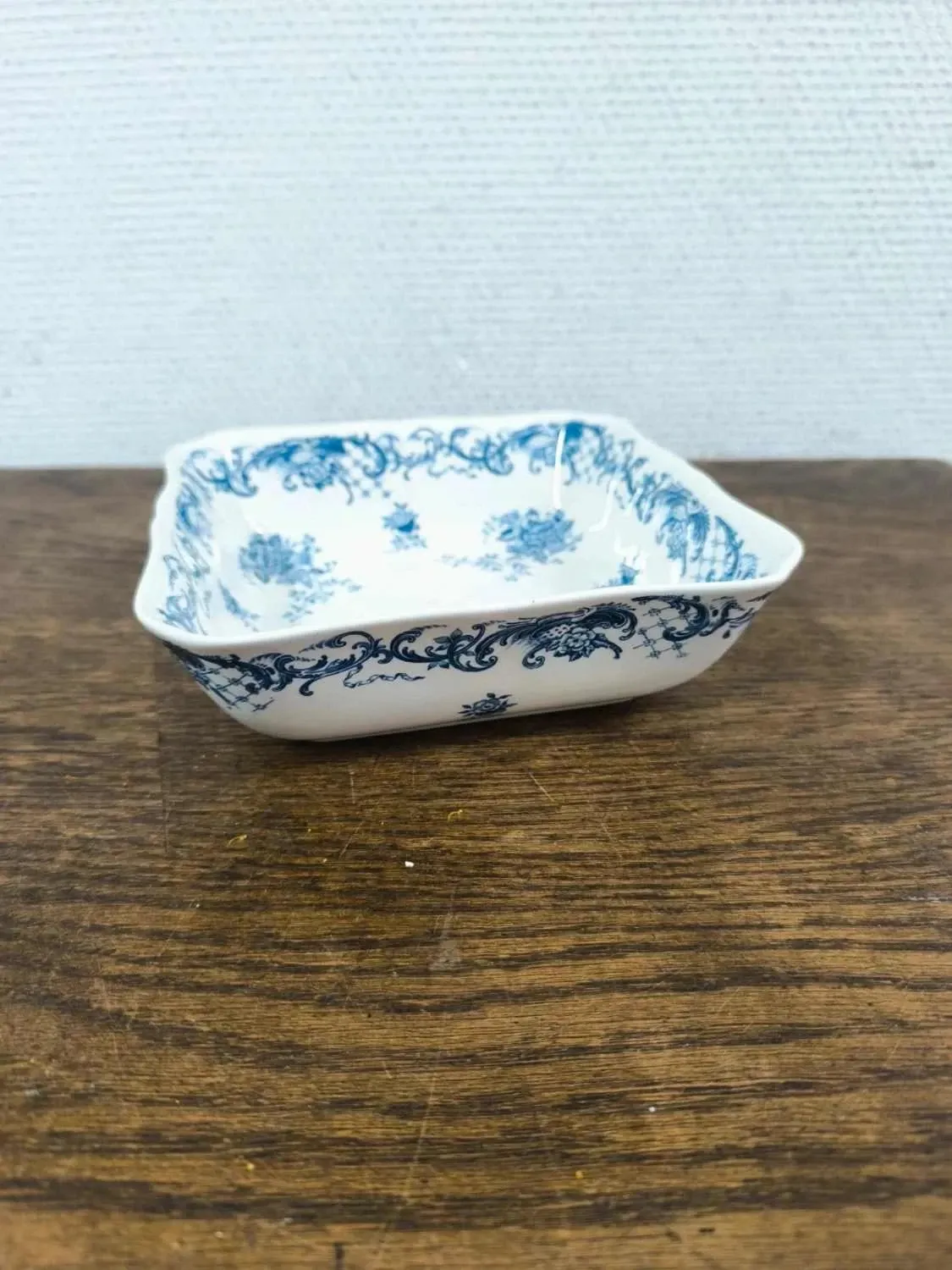 Villeroy & Boch Valeria blue salad bowl