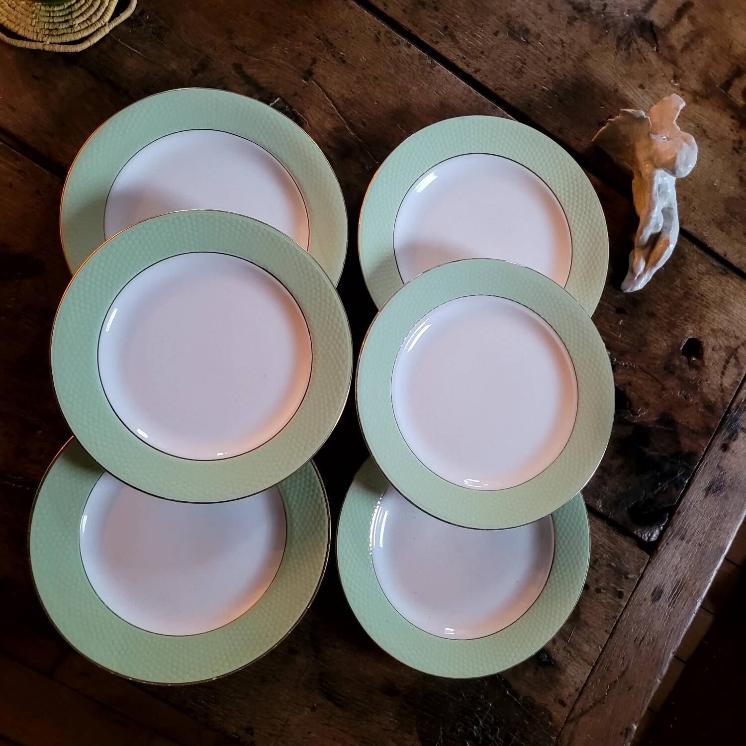 Amandinoise dinner plates