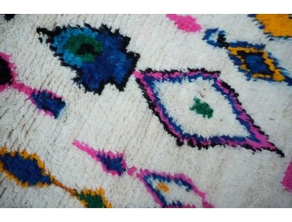 Tapis Azilal - Tapis berbère coloré fait-main au Maroc 150x95cm