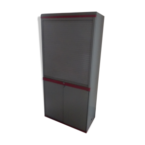 Armoire à rideau strafor