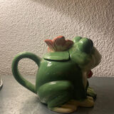 Frog pitcher