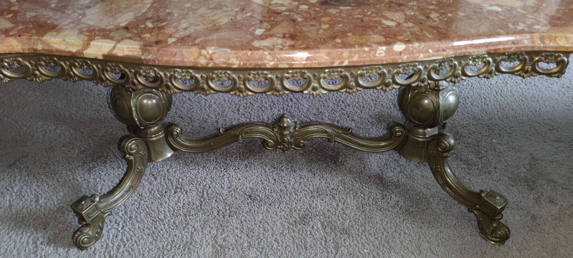 Mid-20th century neoclassical Hollywood Regency coffee table