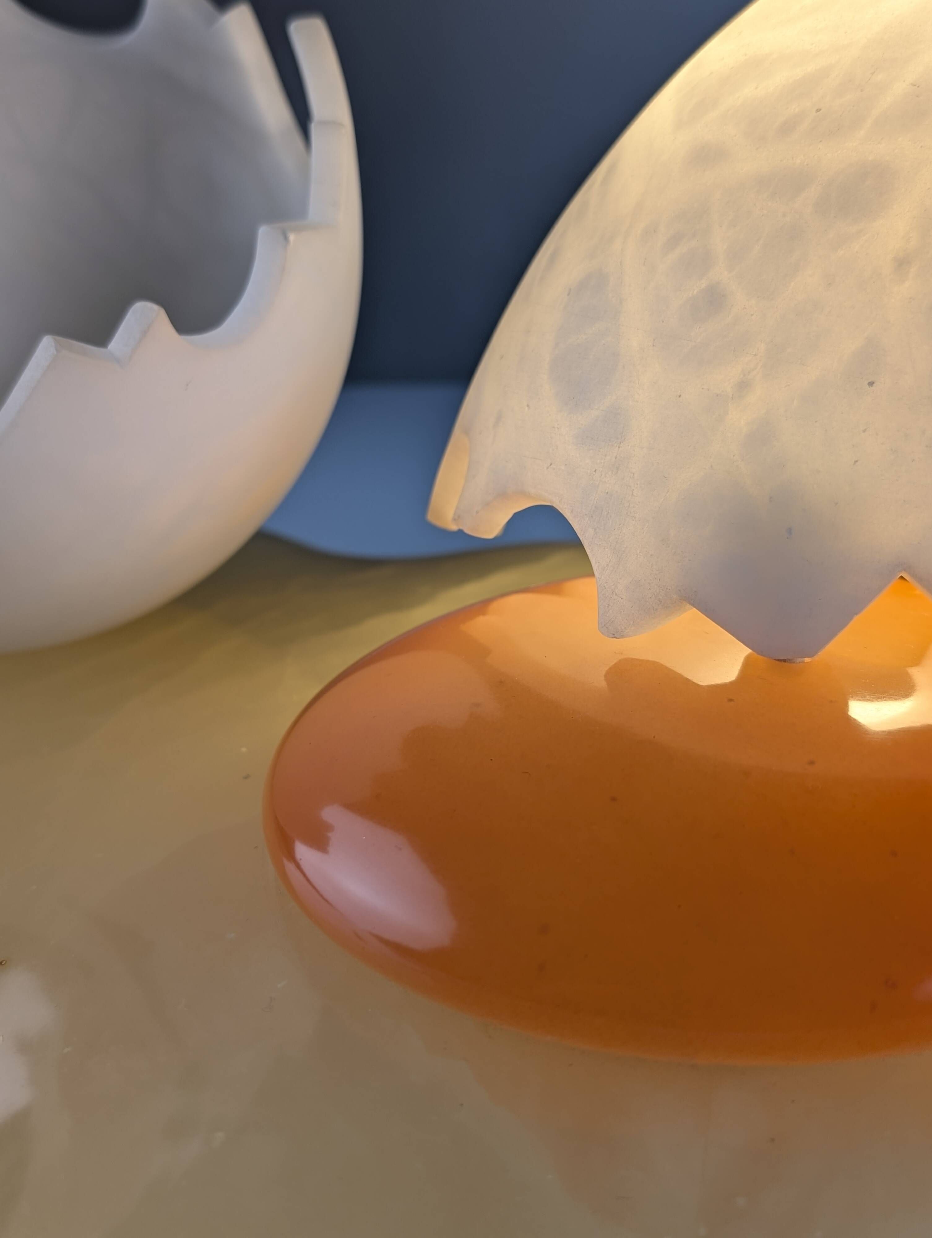 Broken egg alabaster sculpture lamp by Marco Ricciardi, Italy, 1980s