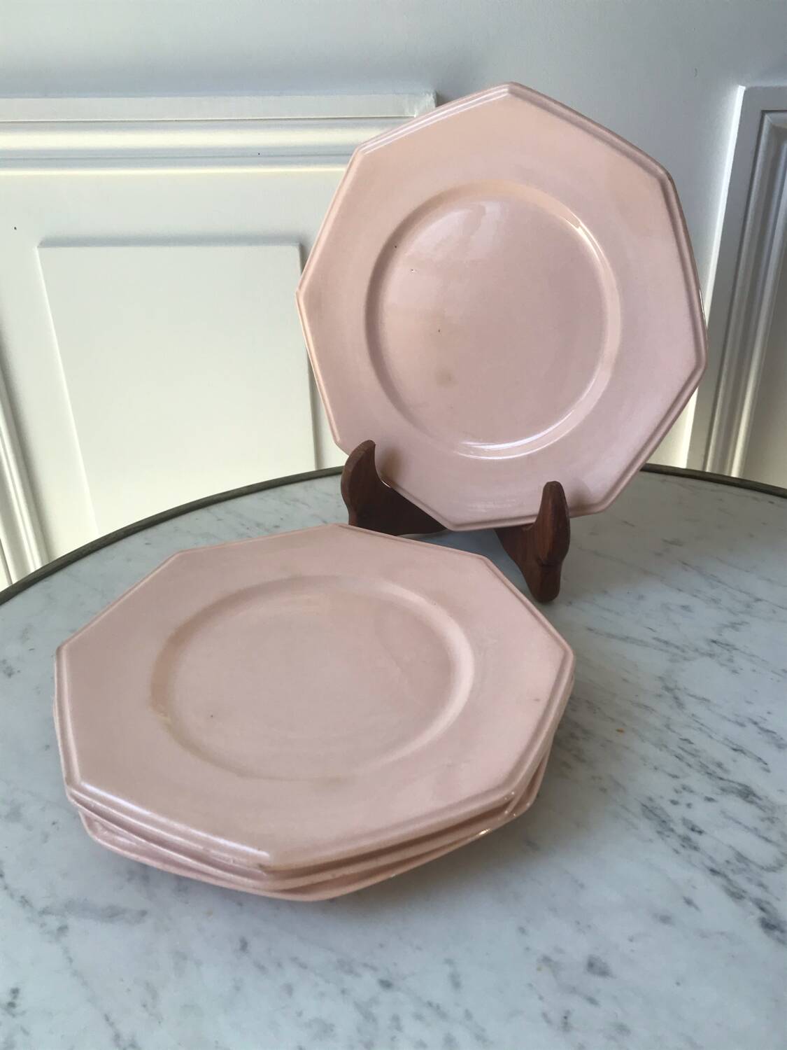 Lot de 4 assiettes à dessert octogonales roses pâles années 50