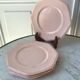 Lot de 4 assiettes à dessert octogonales roses pâles années 50