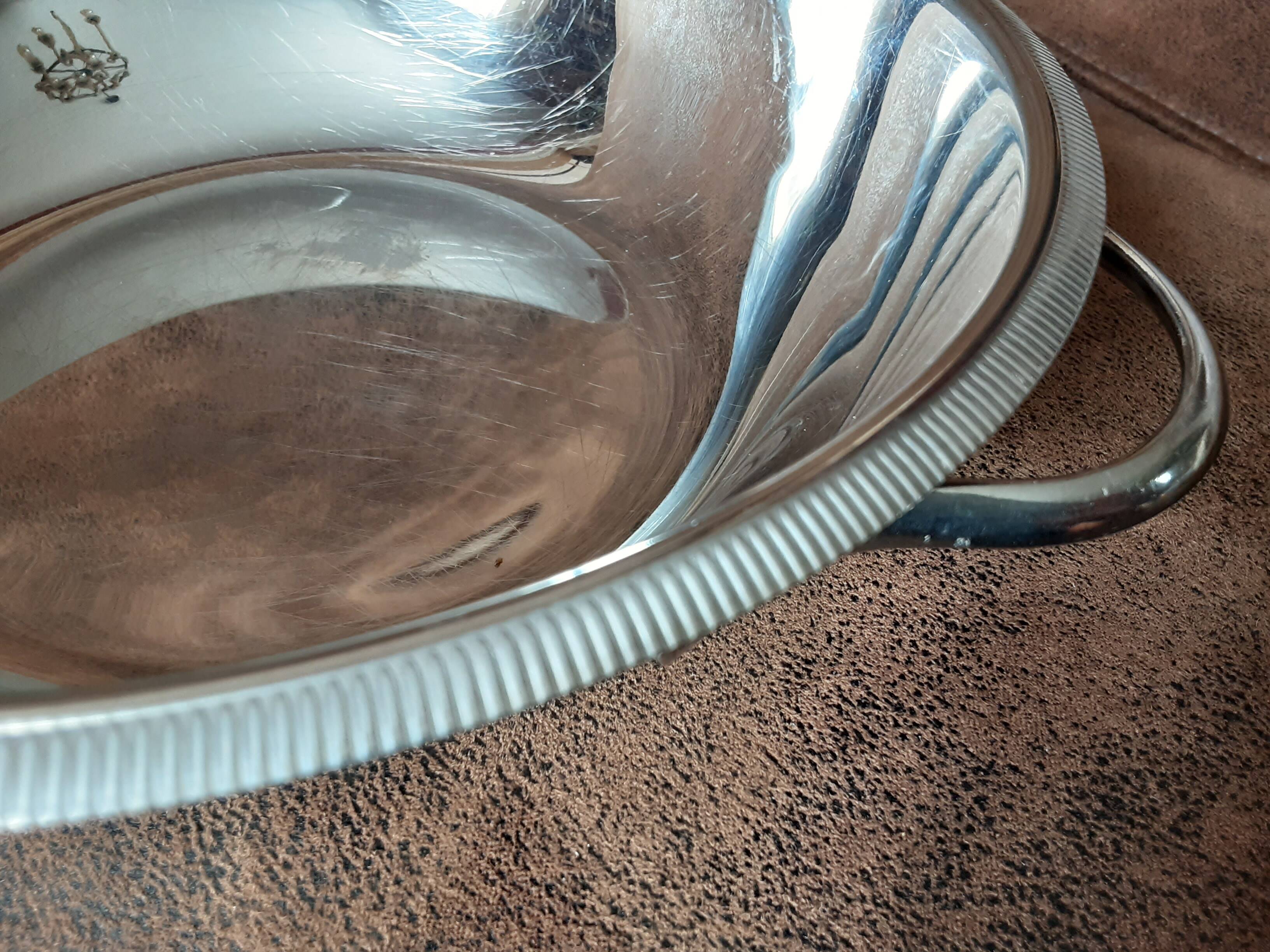 Set of 2 stainless steel salad bowls