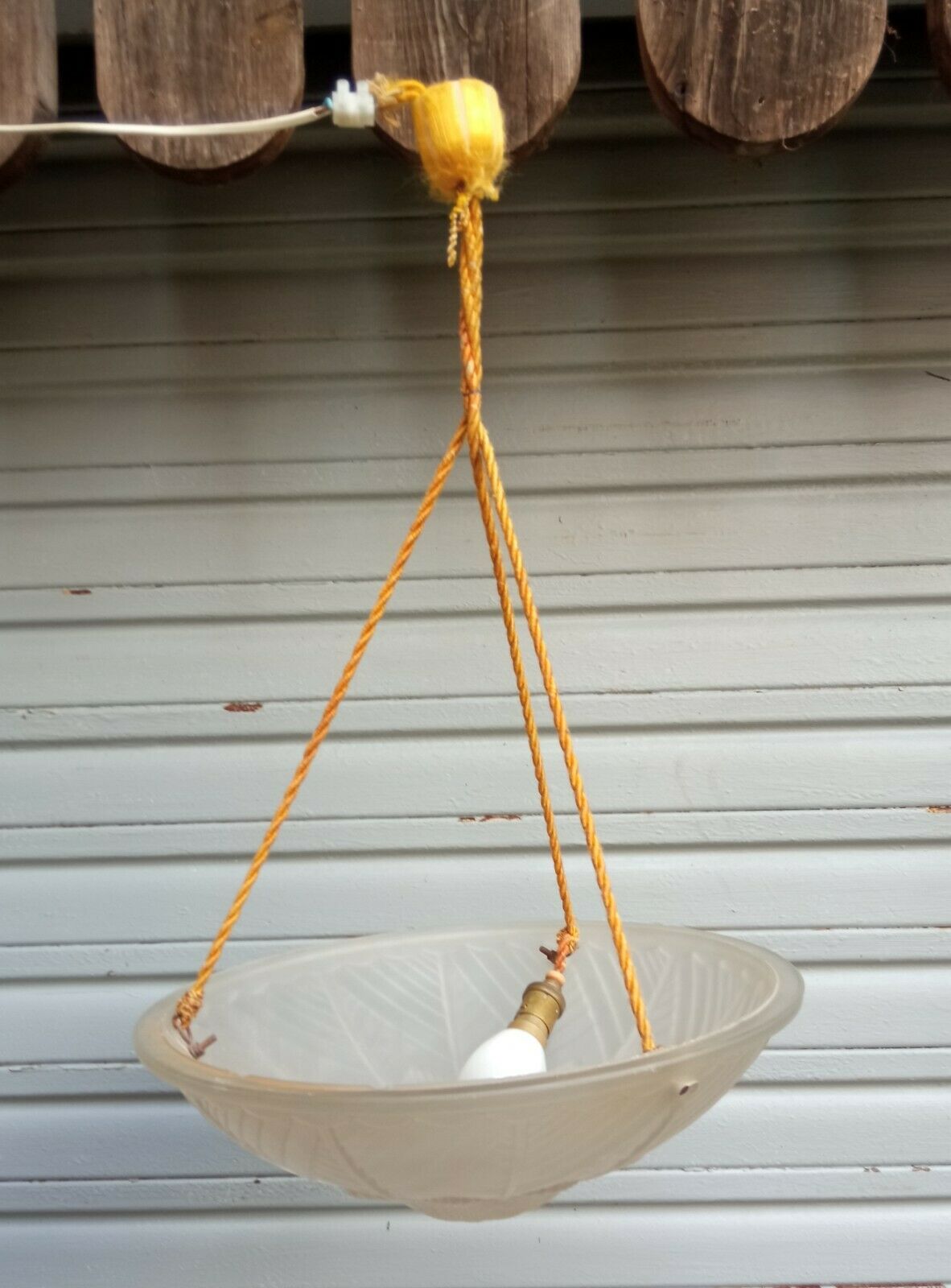 Art Deco ceiling lamp/chandelier in white pressed molded glass in working order
