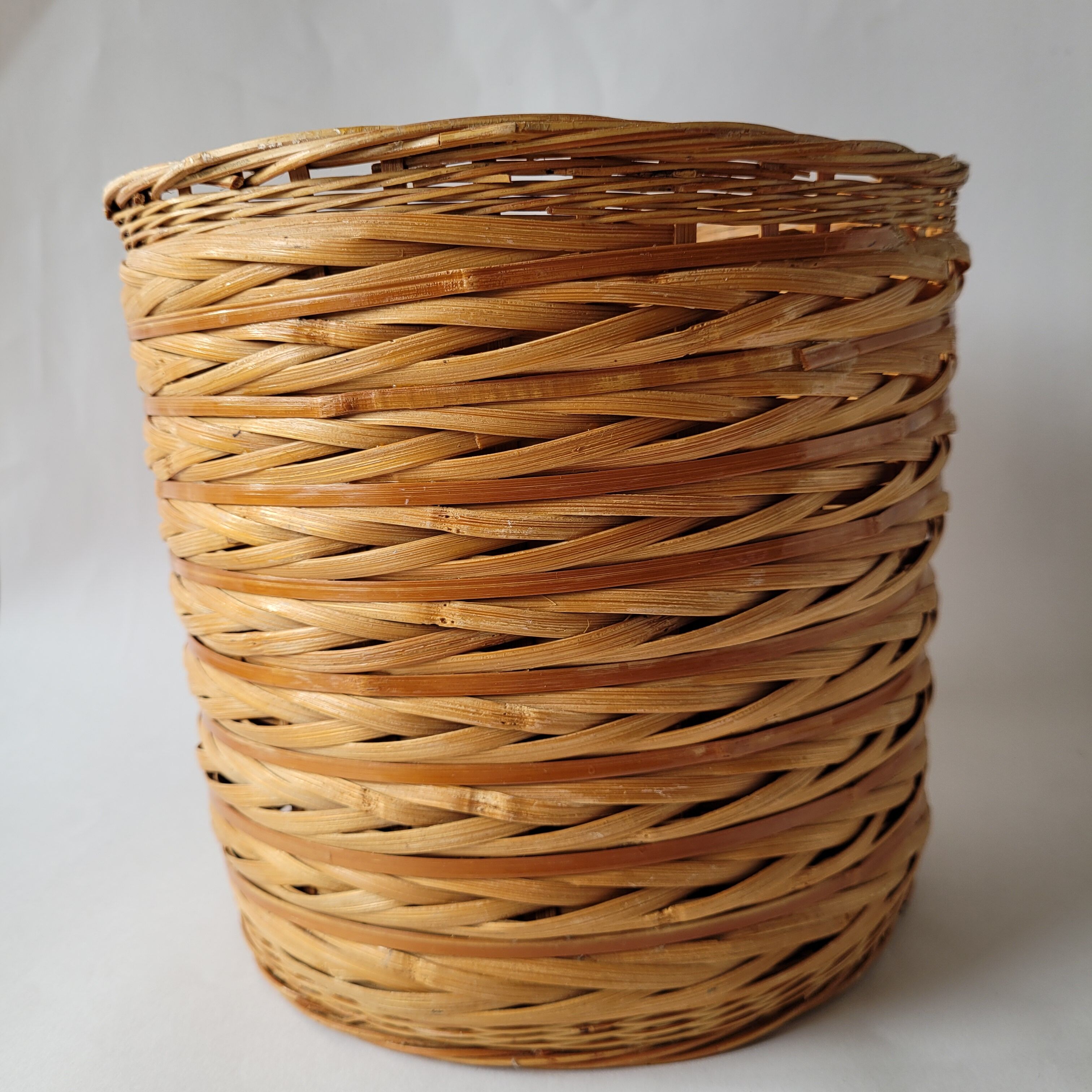 Wicker pot cover