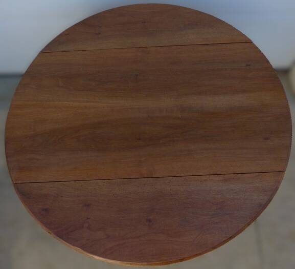 Antique round table with shutters in walnut wood on casters