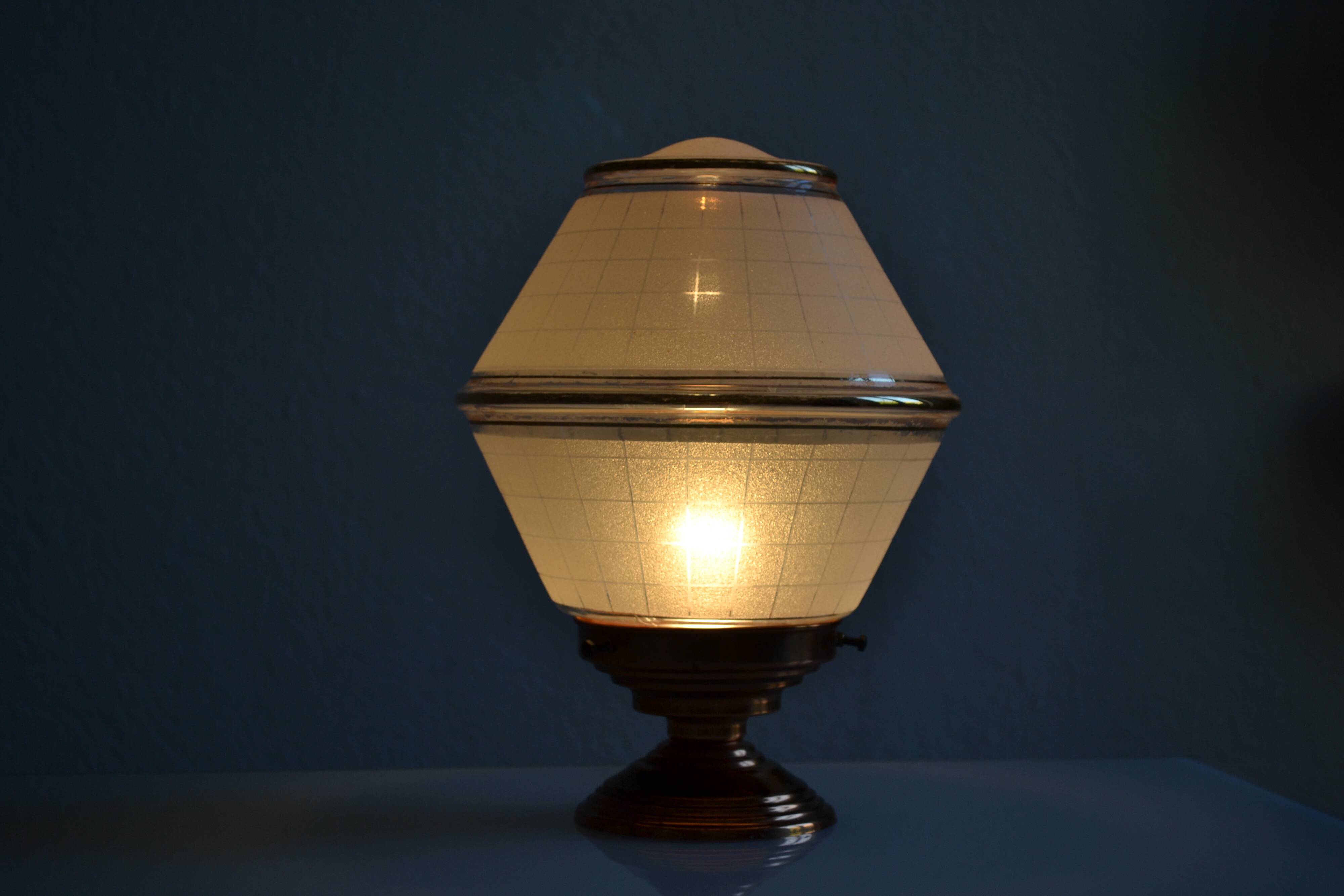 Art Deco table lamp with granite glass globe