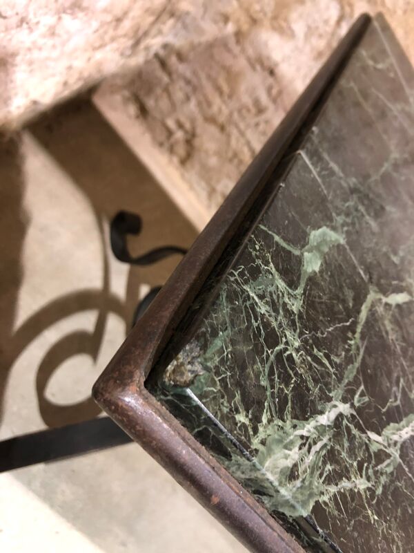 Table basse de Robert Merceris en fer forgé et marbre années 1940