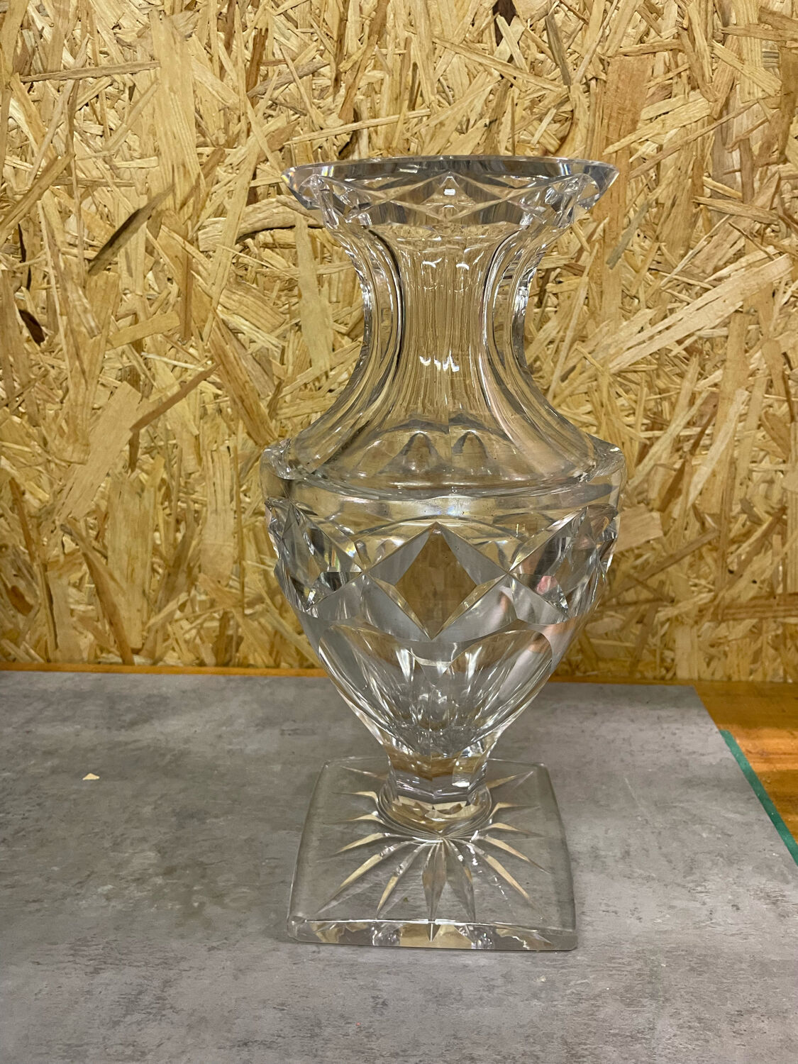 Diamond-cut crystal baluster vase with Lorraine cross