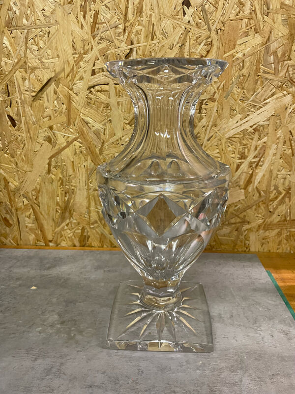 Vase balustre cristal taillé diamant croix de Lorraine