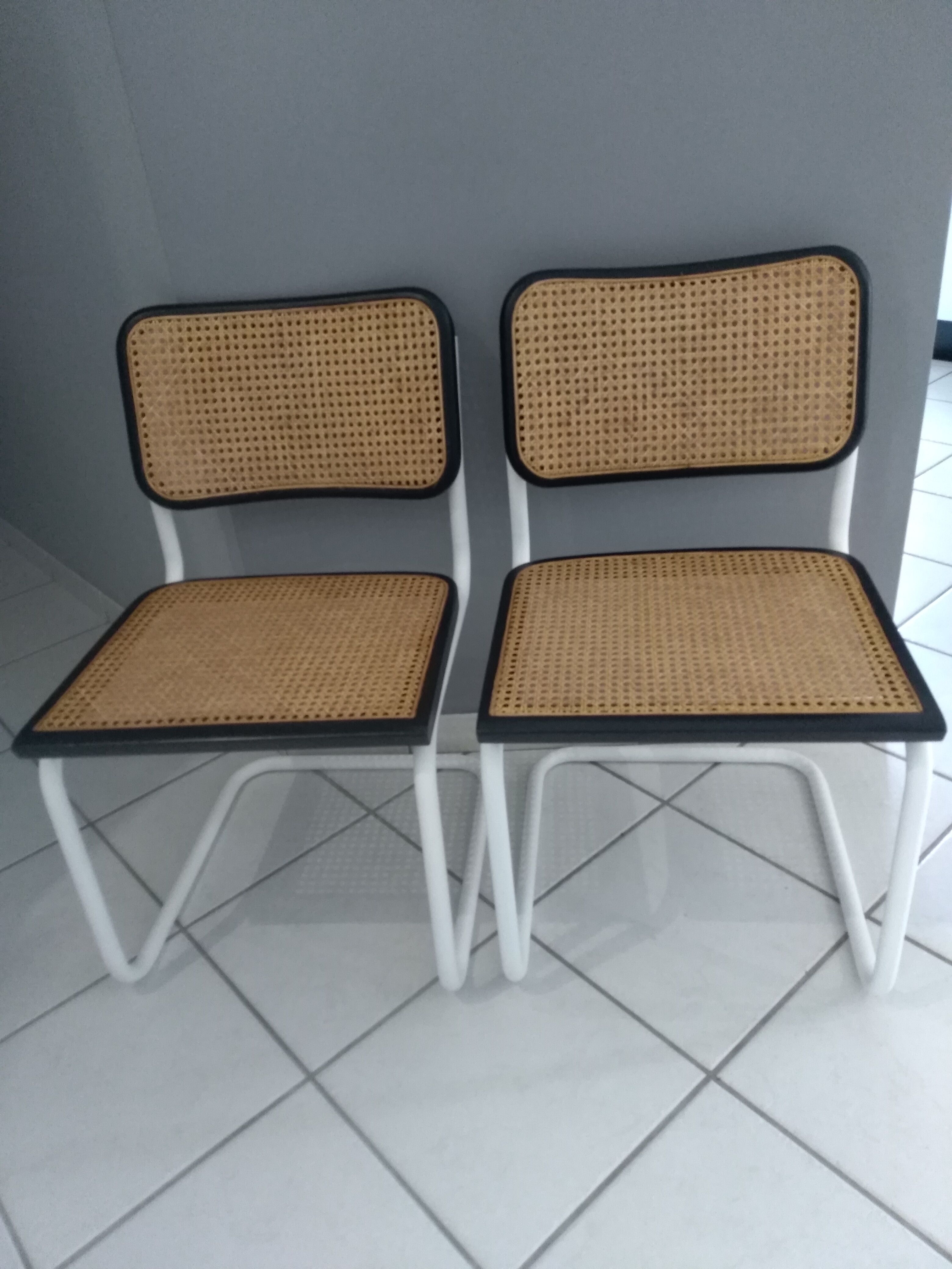 Paire de chaises Cesca B32 par Marcel Breuer 1986