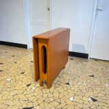 Scandinavian table with flaps