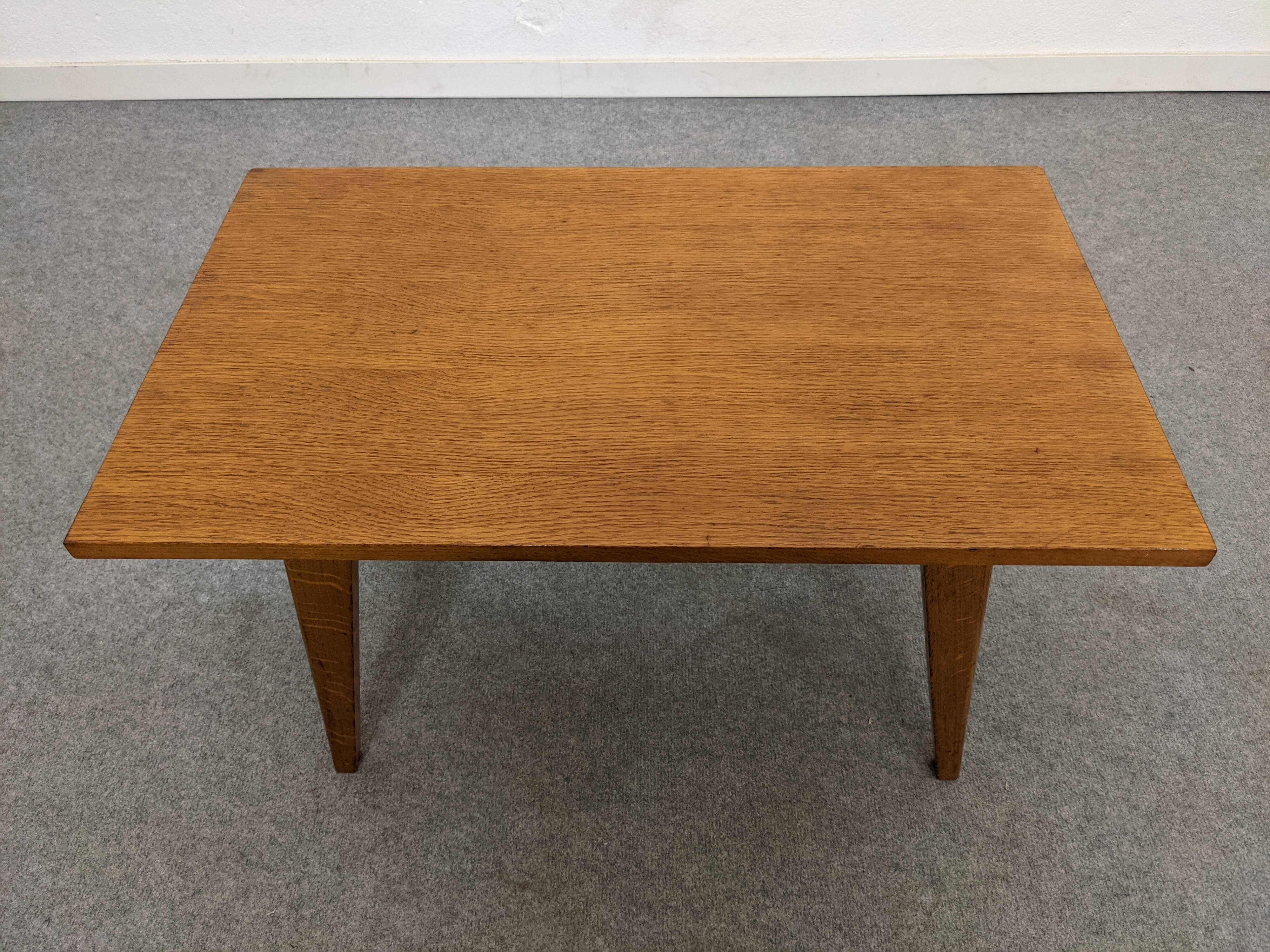 Coffee table of the 50s/60s