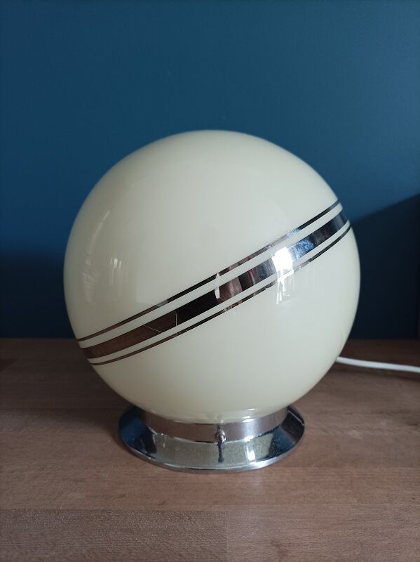 Bedside lamp living room art deco glass ecru chrome border globe