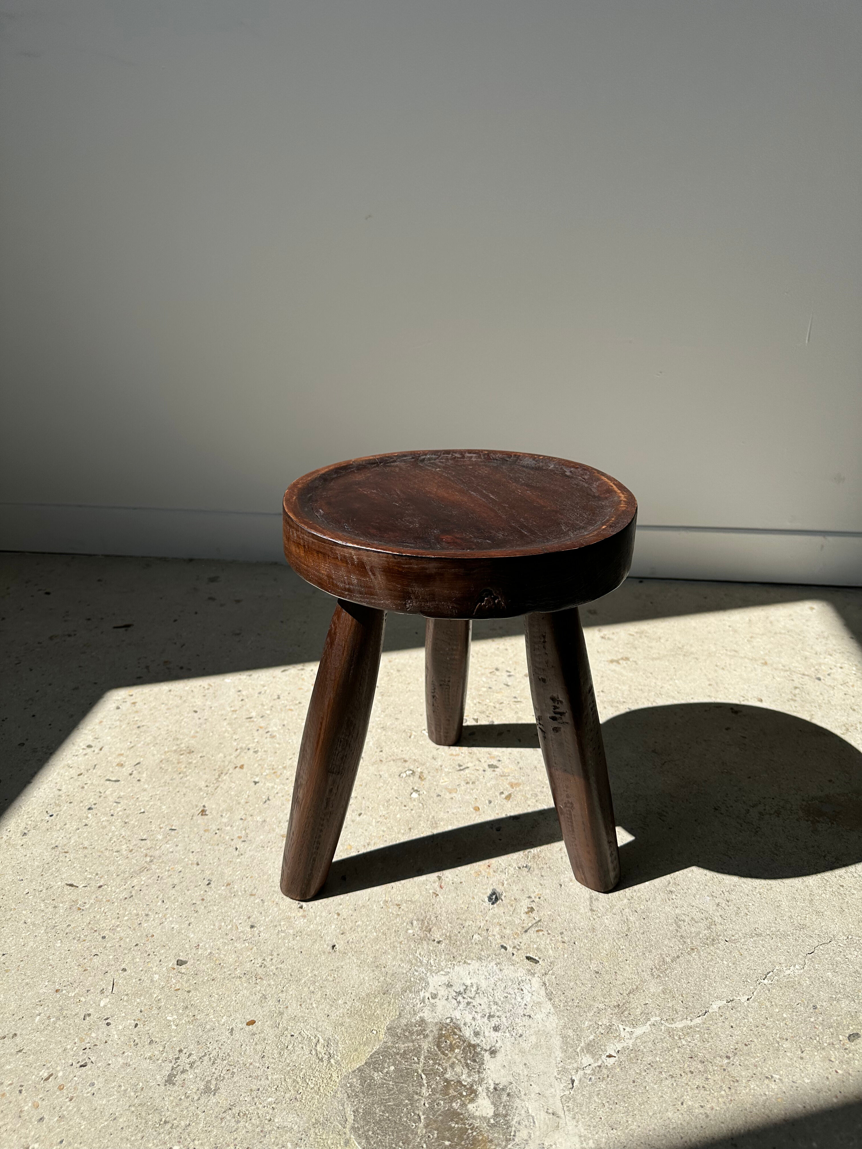 Brown solid wood stool hollow circular seat h:35cm d:30cm