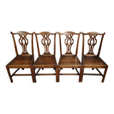 Série de 4 chaises anciennes en bois – style XVIIIe / Chippendale