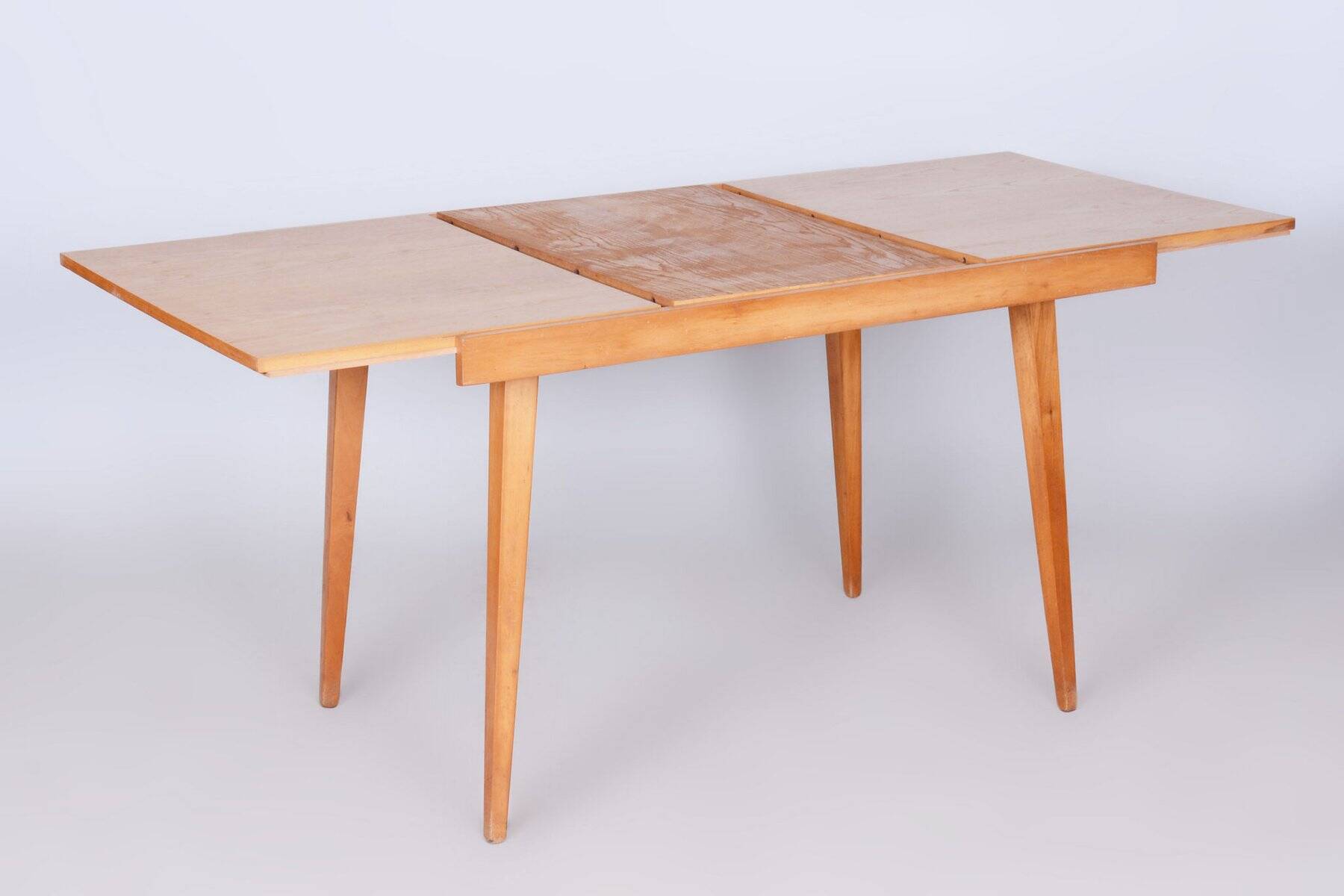 Mid-Century Czech Extendable Table in Beech and Ash attributed to Tatra Pravenec, 1950s
