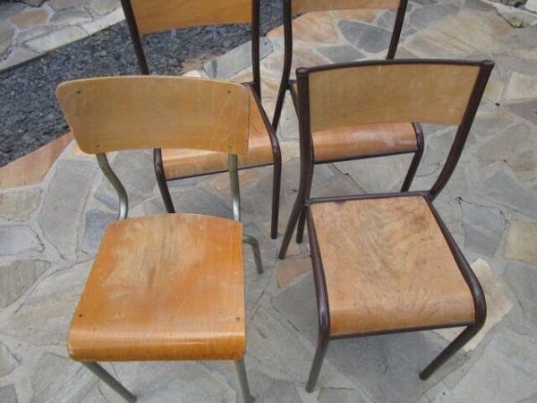 Lot de 4 chaises d'école anciennes