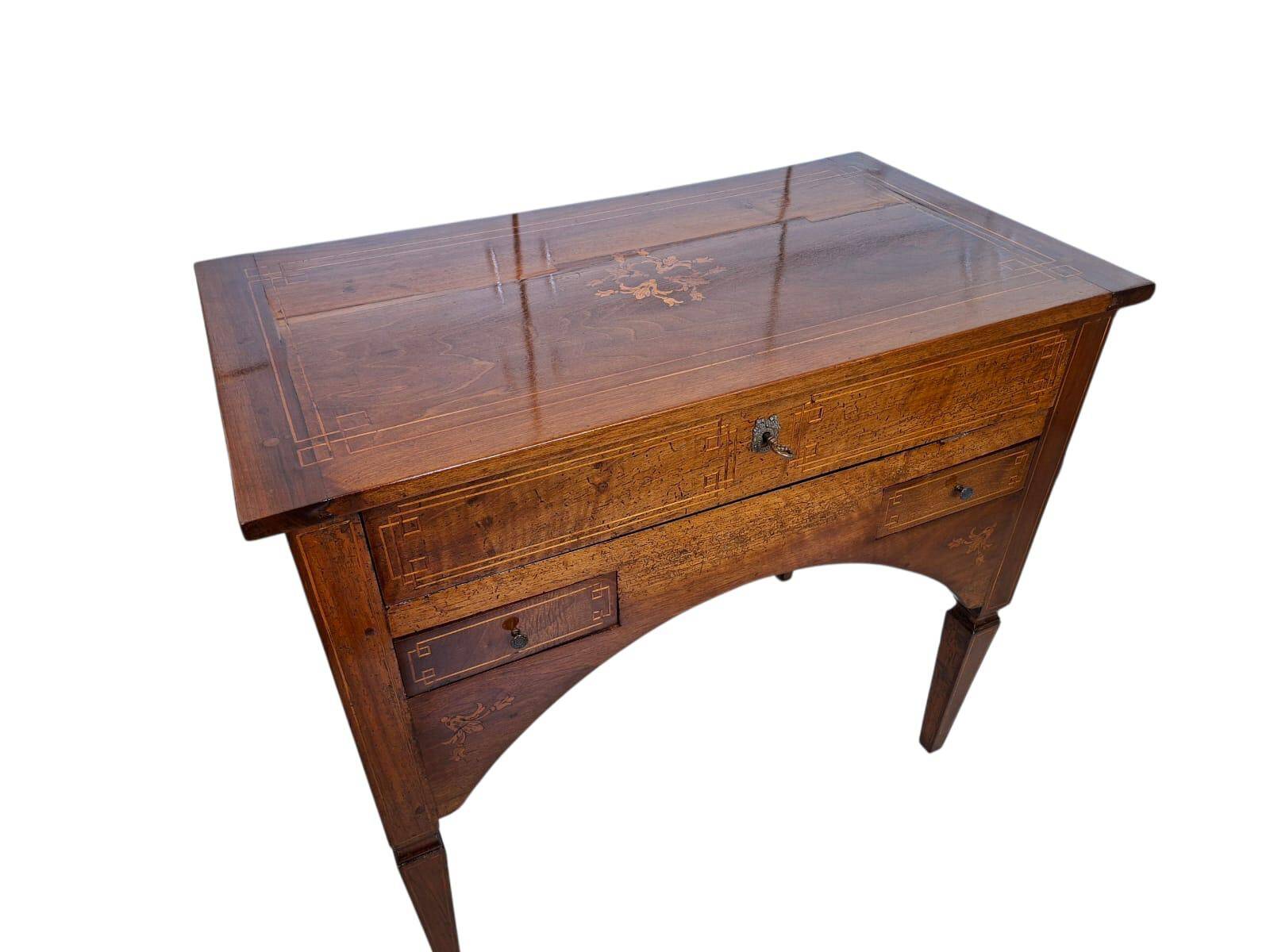Neoclassical Louis XVI desk