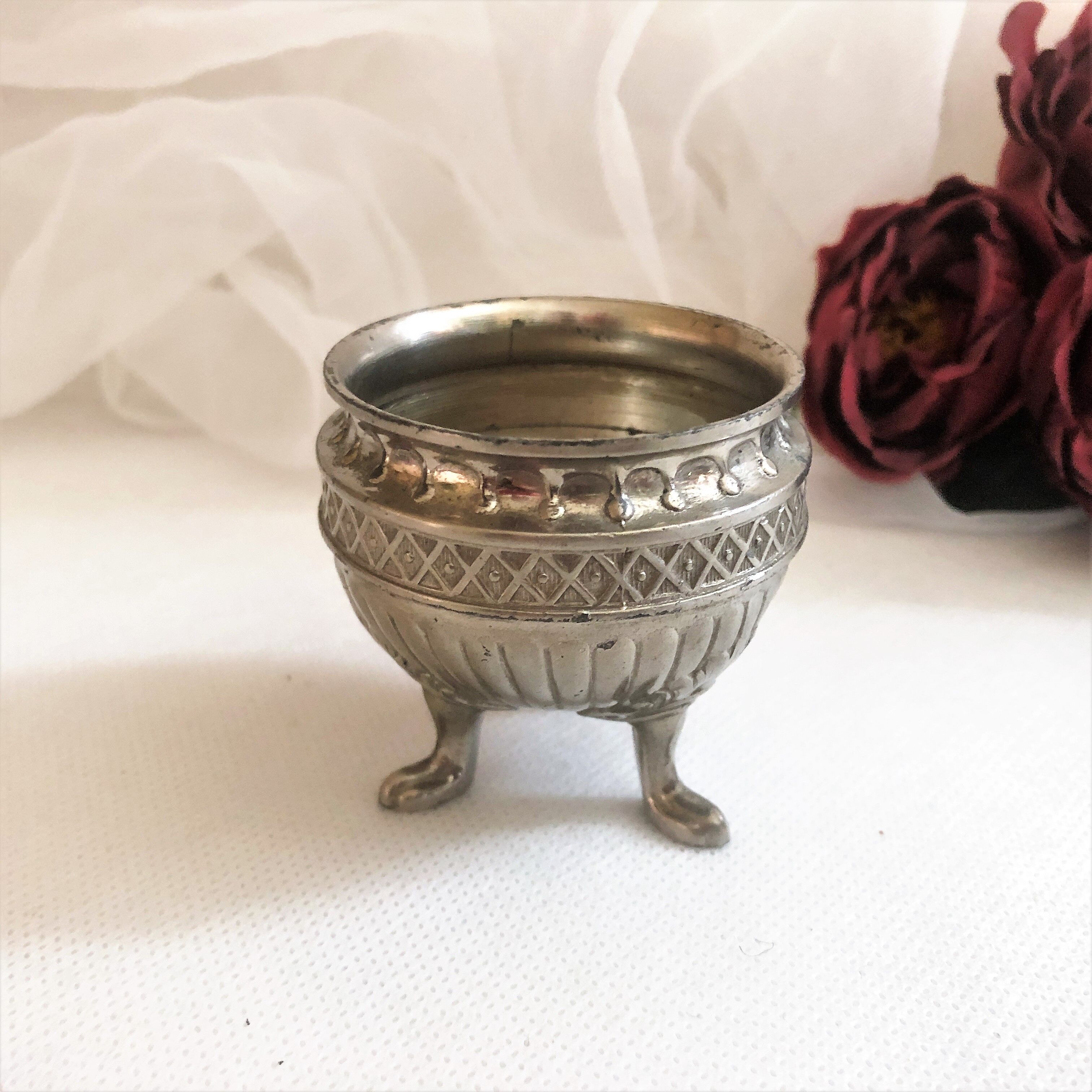 Old Empire style silver metal saleron