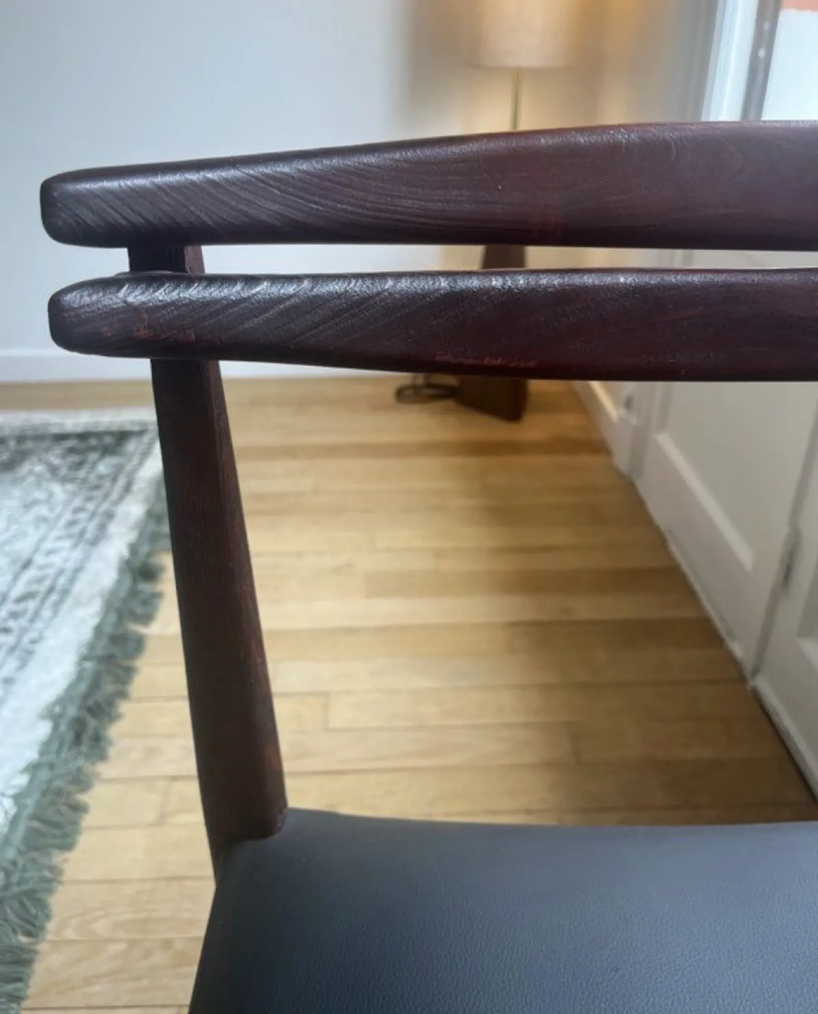 Lot 6 chaises scandinaves