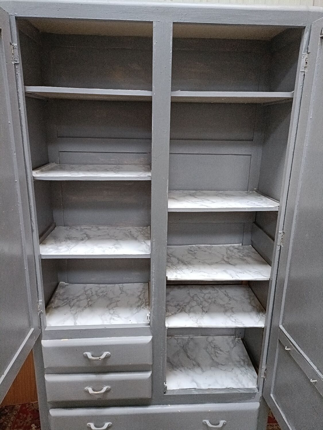Armoire parisienne grise années 50