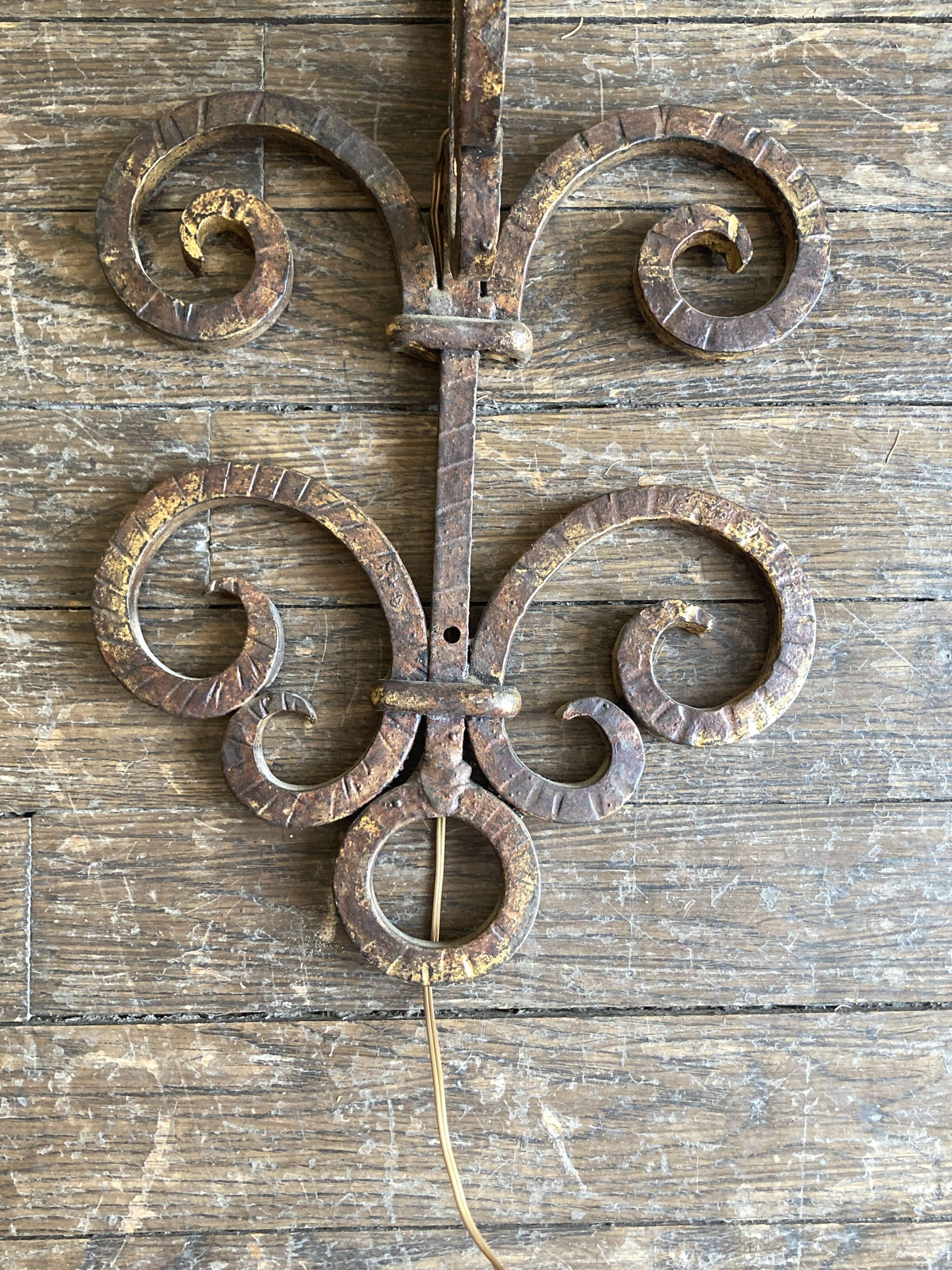 XXL wall lamp in gilded iron Italian work 1960