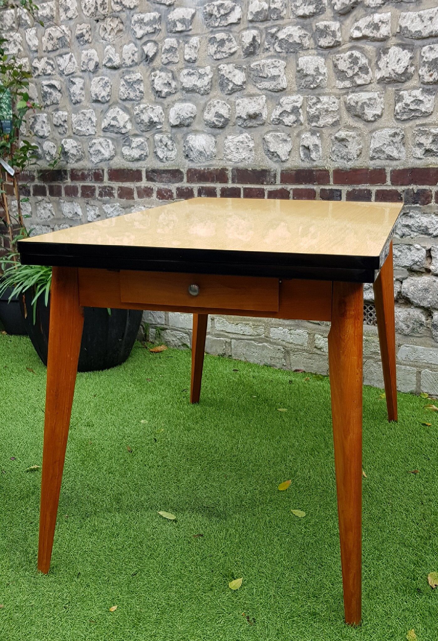 Table formica 1950 circa