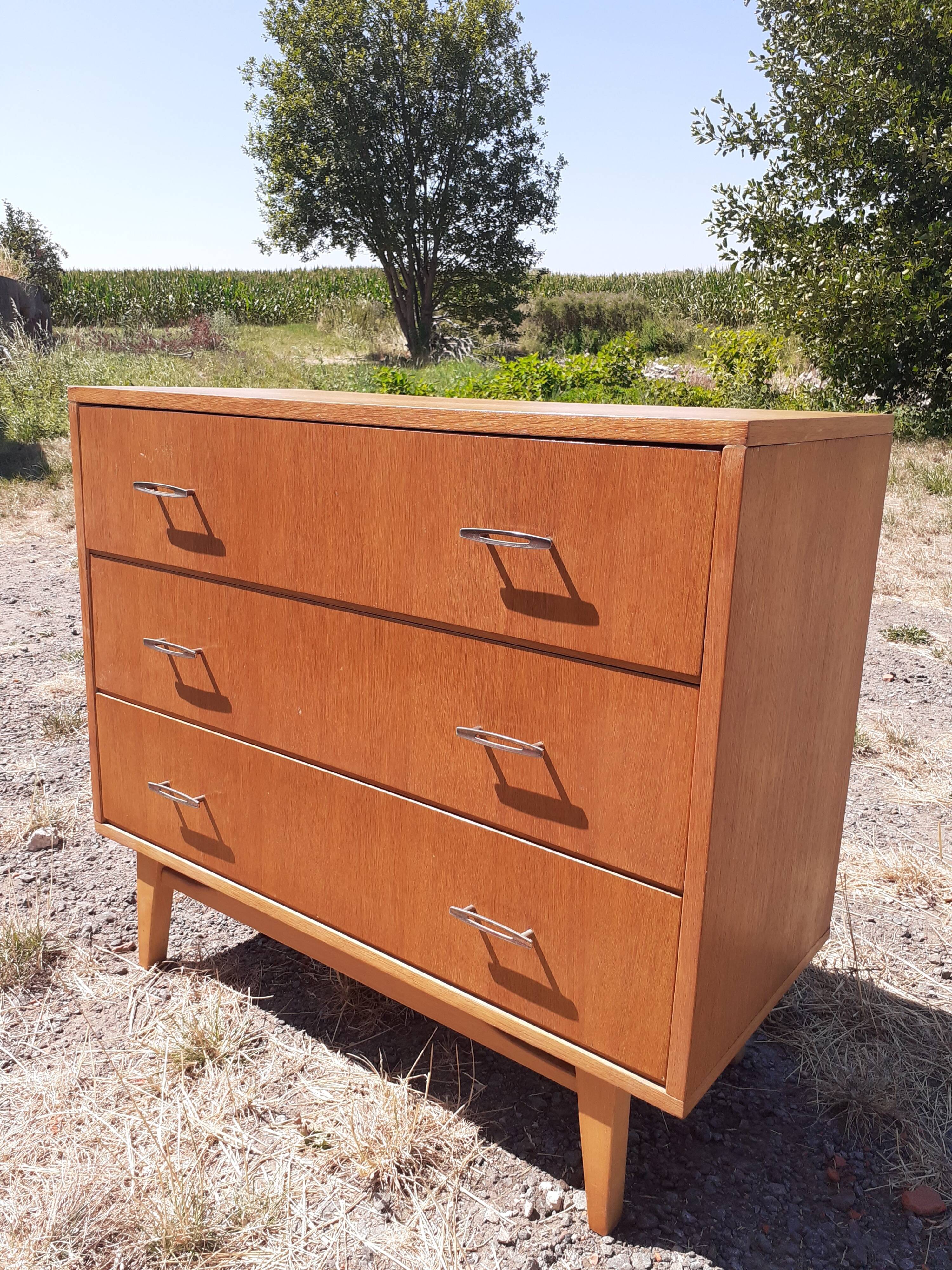Vintage chest of drawers