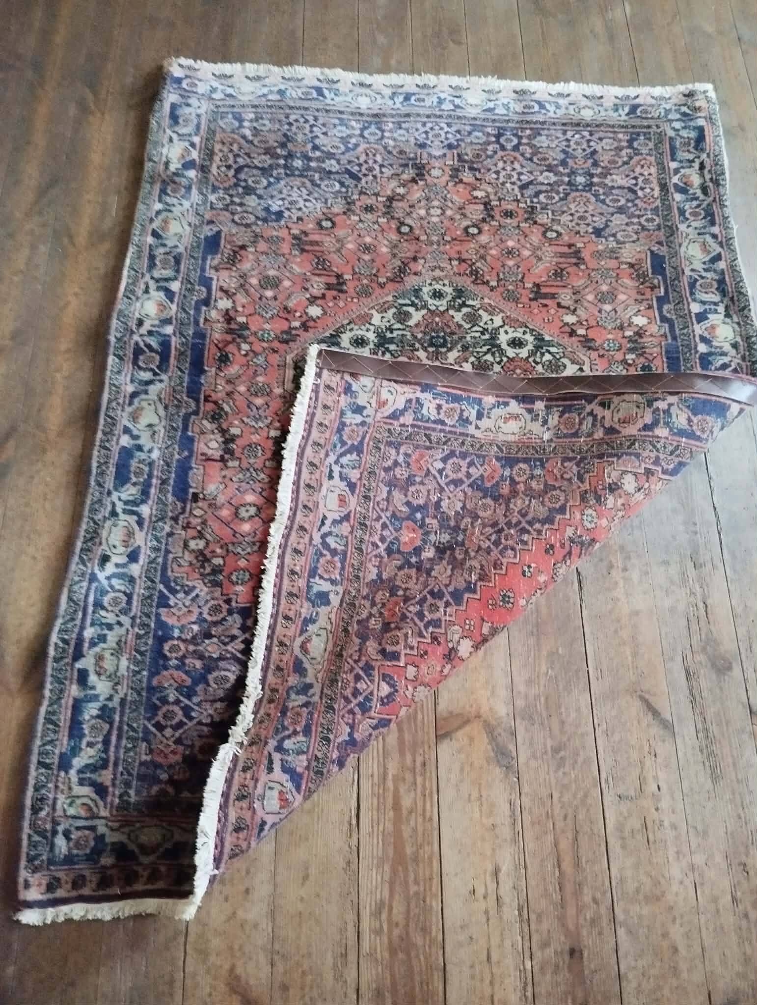 Handmade Persian moussel rug 152x112cm