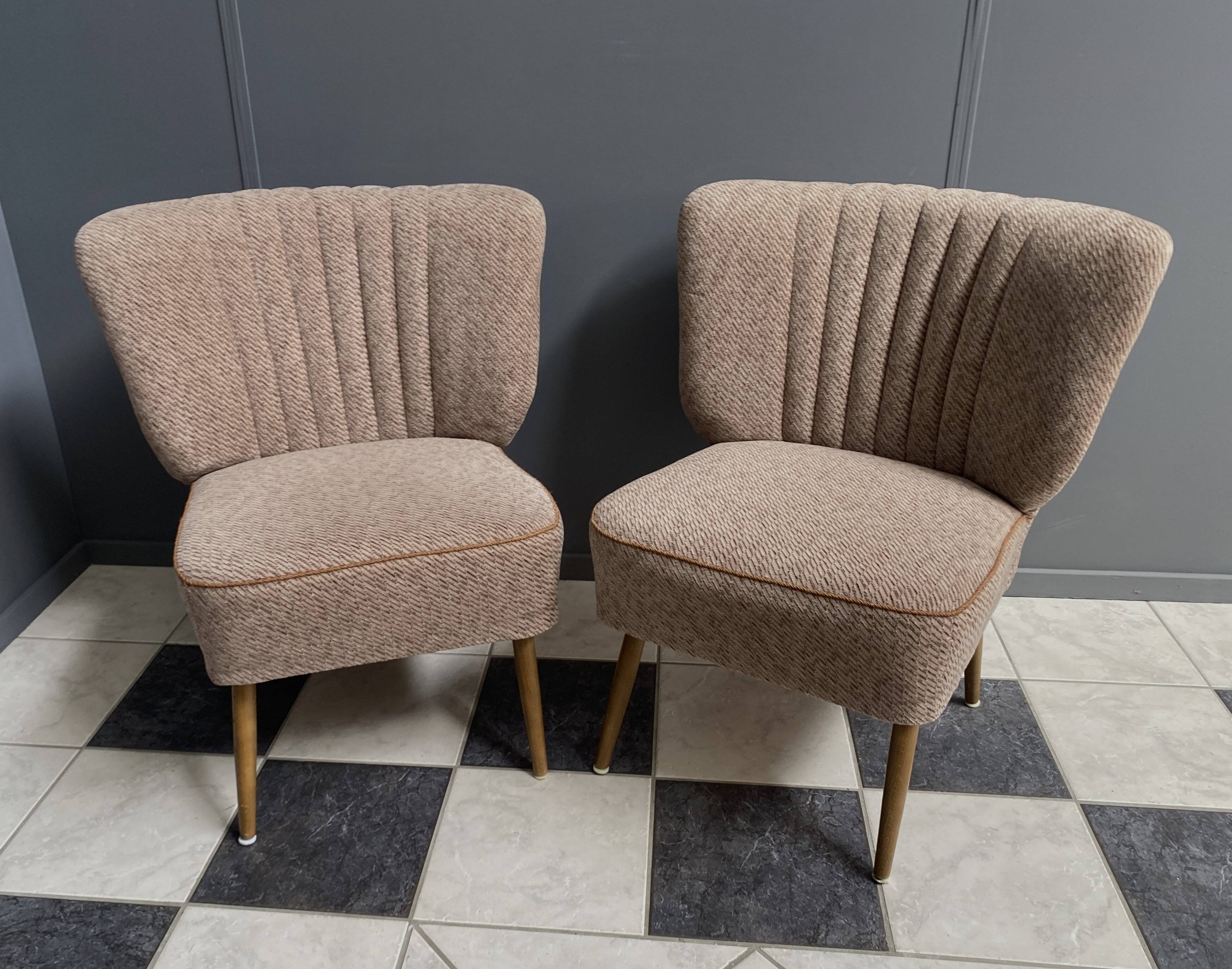 ensemble de 2 chaises de cocktail marron des années 1960