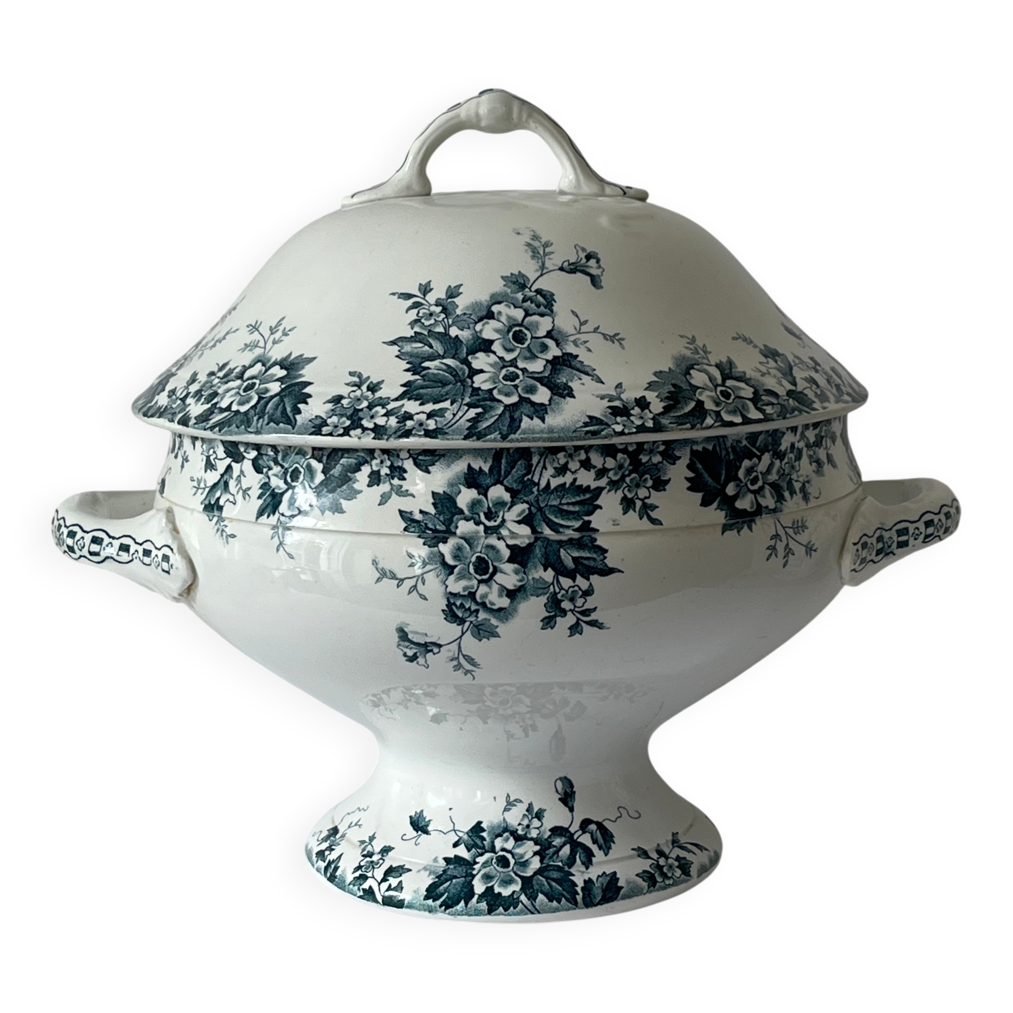 Saint Amand and Hamage soup tureen - Marie-Louise service