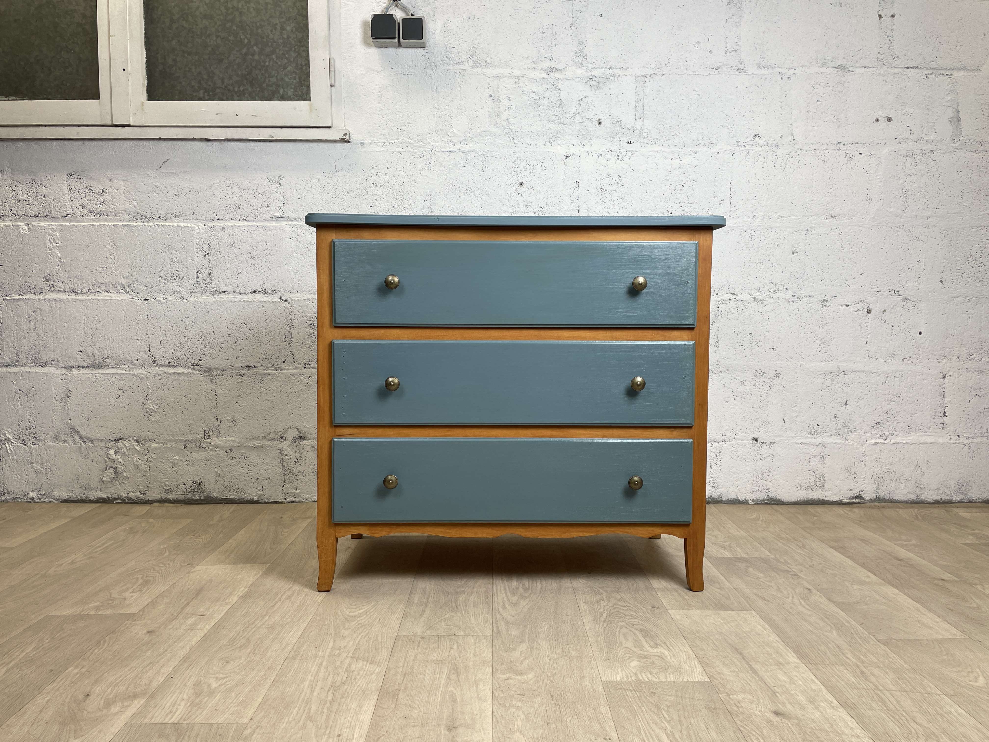 Vintage chest of drawers 3 drawers in restored wood with Liberon paint