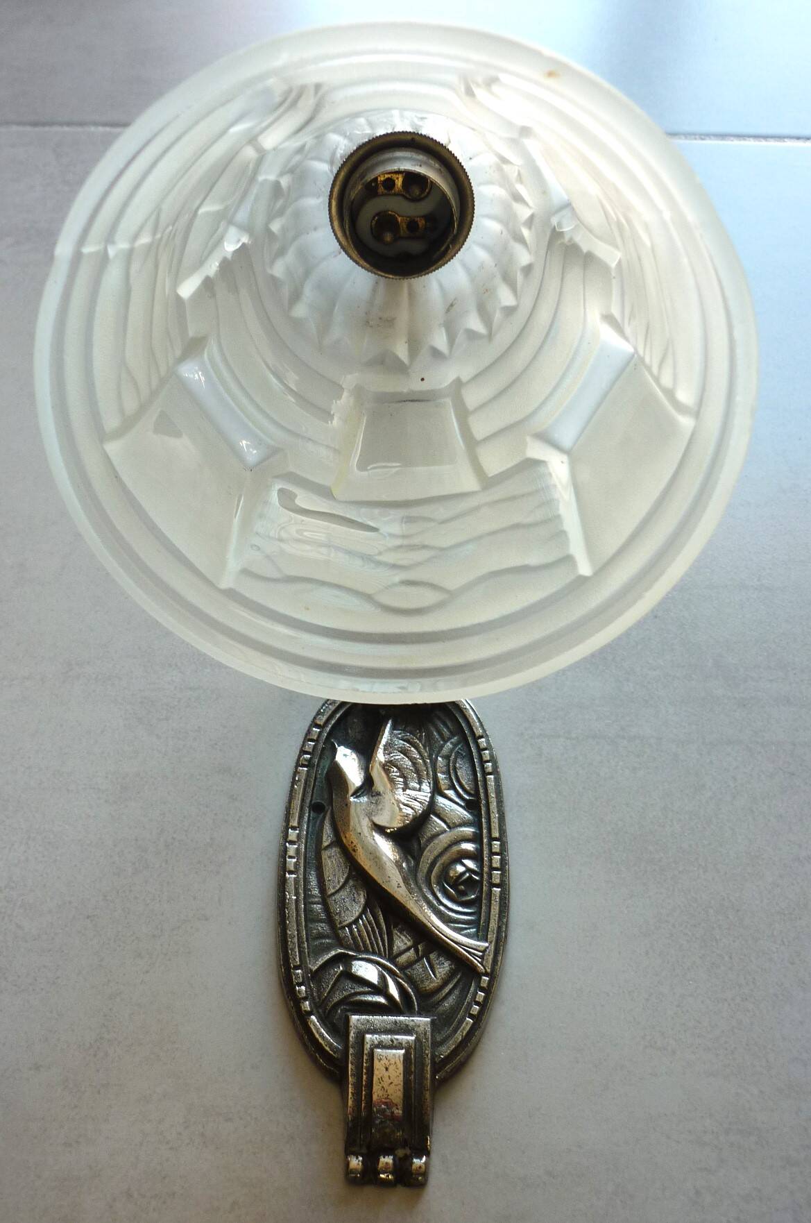 Art Deco wall light, silver-plated bronze, frosted glass, stylized bird decor