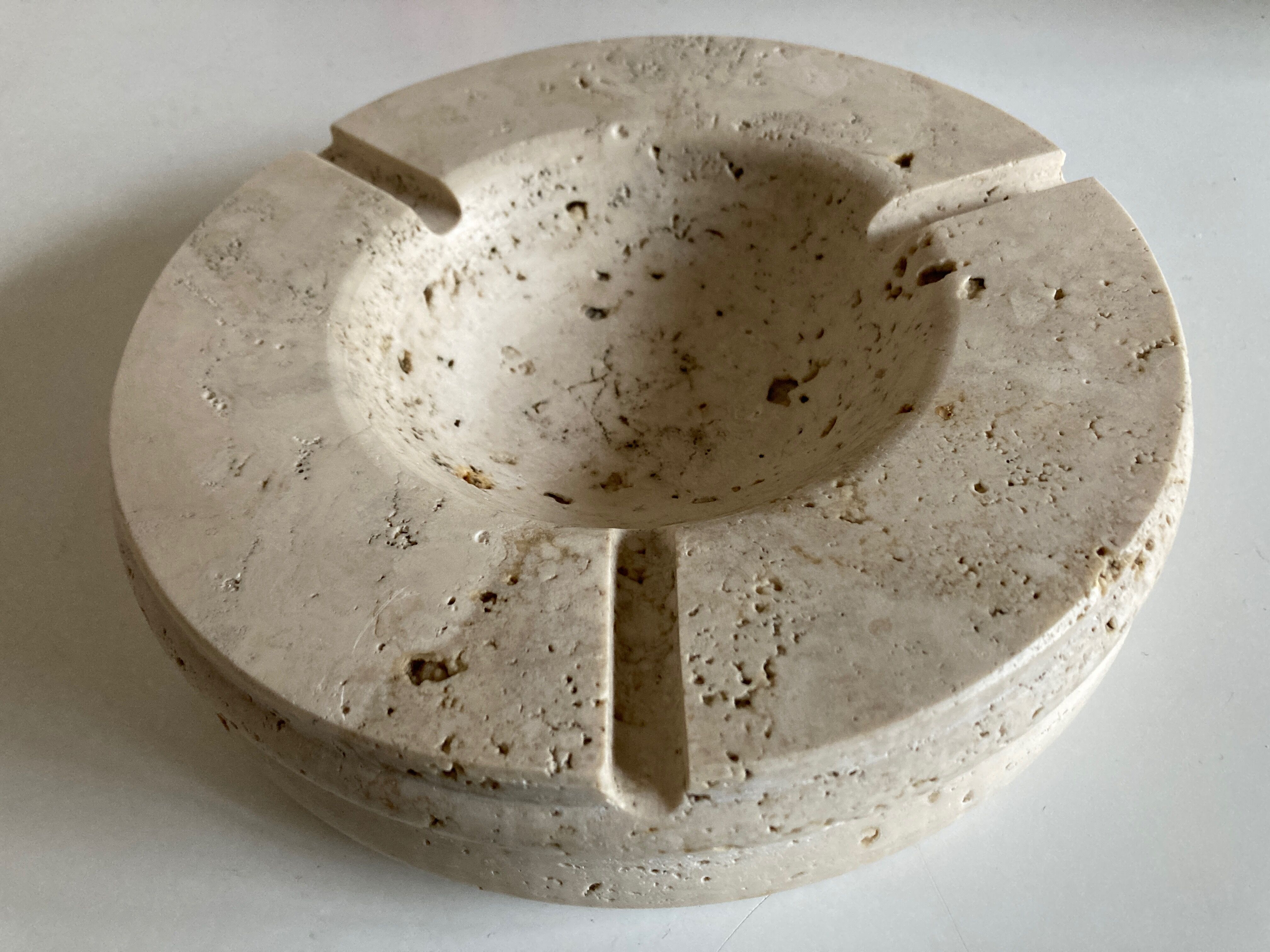 Travertine ashtray XXXL Italian neoclassical work 1970