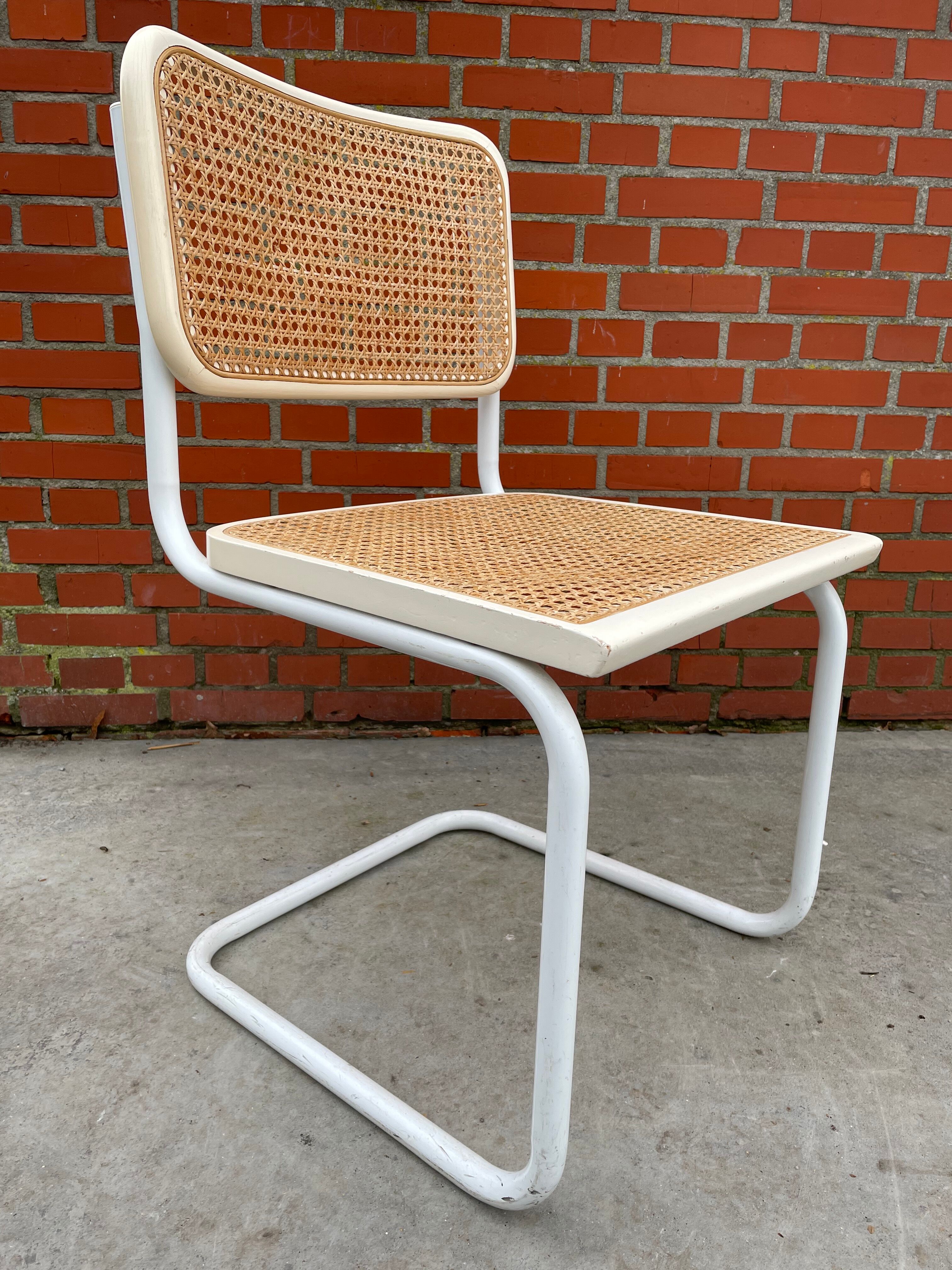 Cesca design chair b32 model white