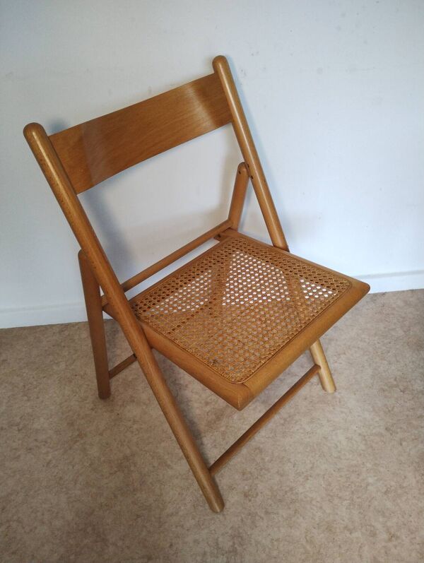 Chaise pliante assise cannée