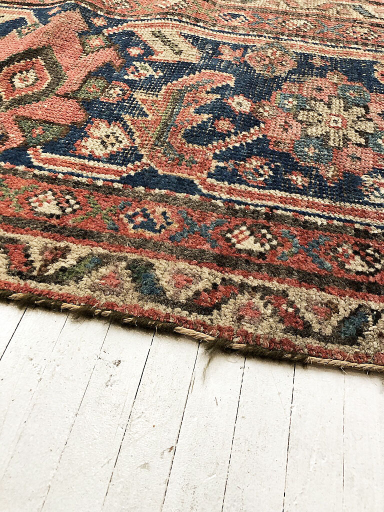 Persian XXL carpet early 20th century 260x351cm
