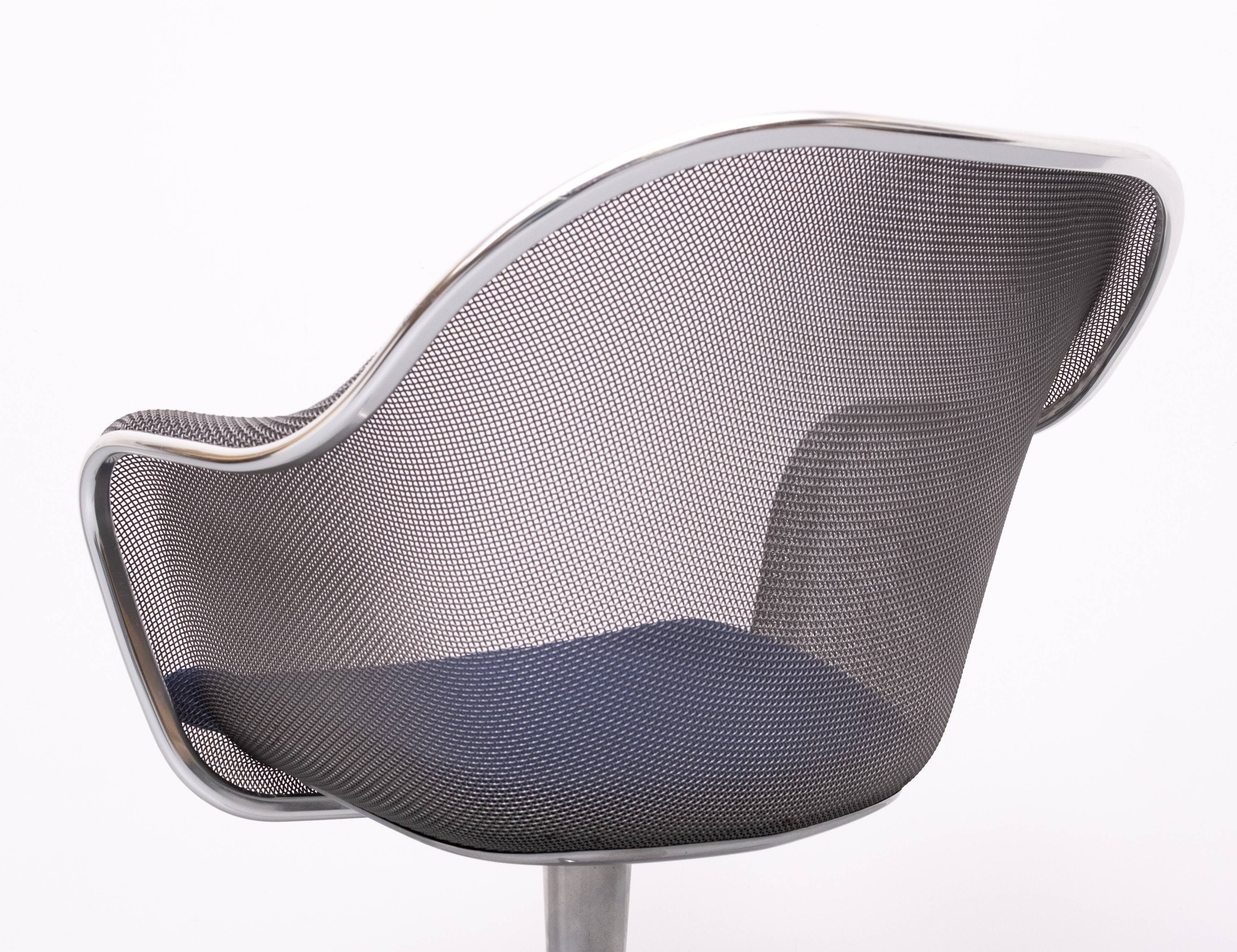Italian Iuta Swivel Chair by Antonio Citterio for B&B Italia